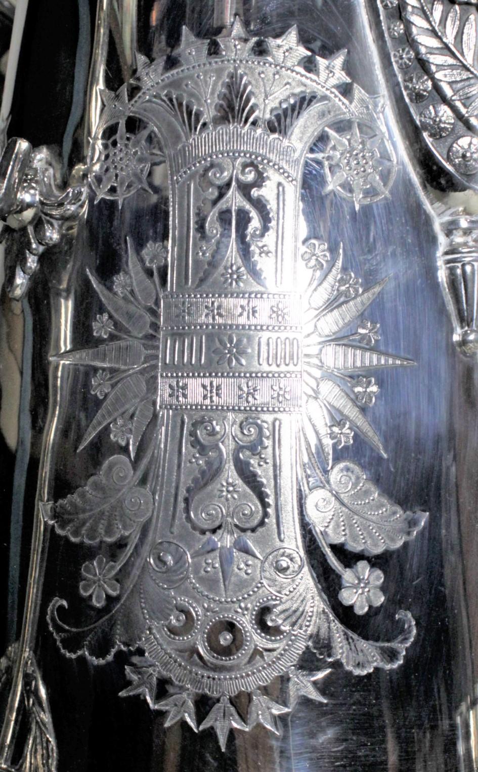 Antikes versilbertes Wasser- oder Zitronentopf-Set mit Glas und Ständer (Metall) im Angebot
