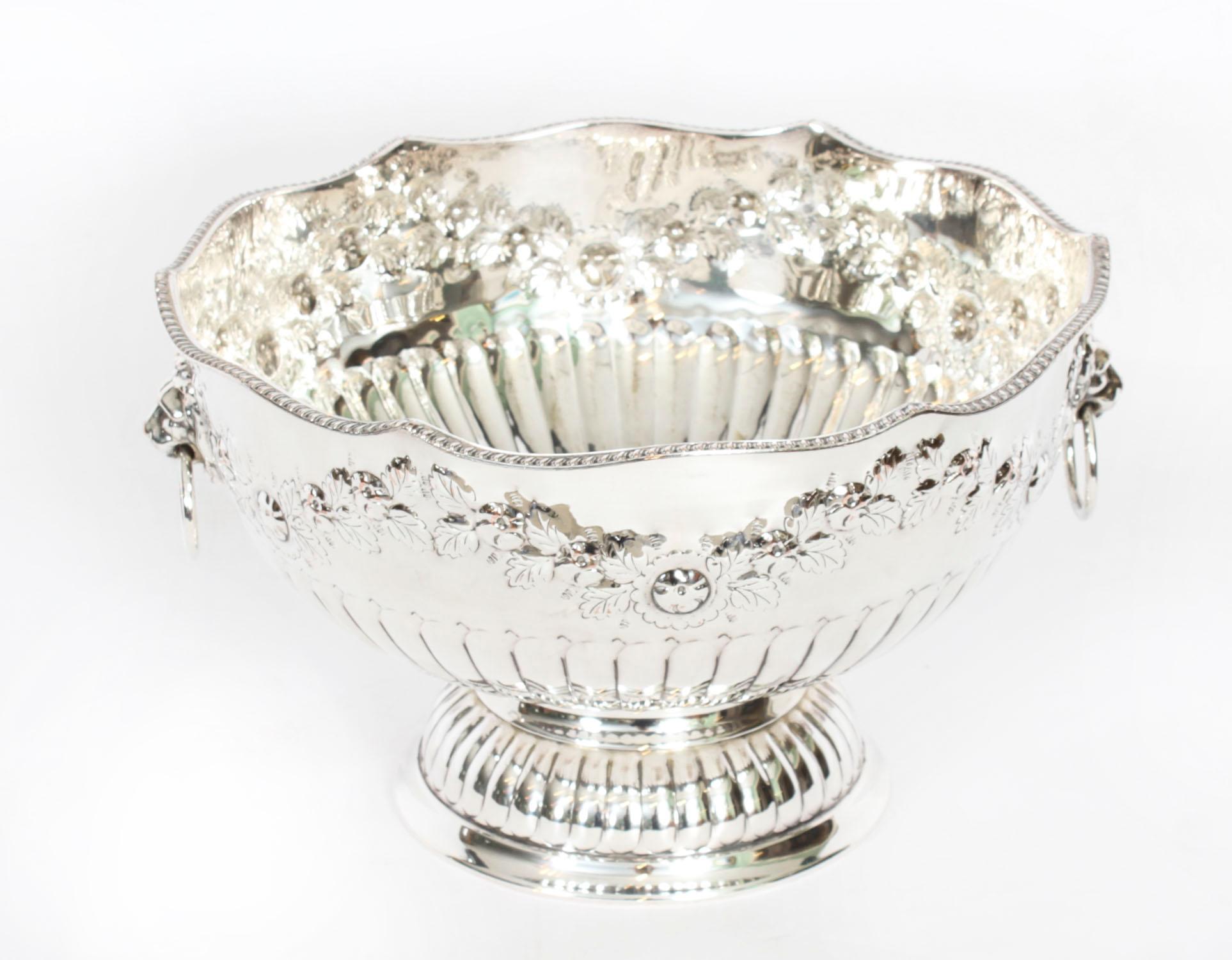 A truly superb antique English silver plated punch bowl / champagne cooler, late 19th century in date.

This highly versatile cooler features the 