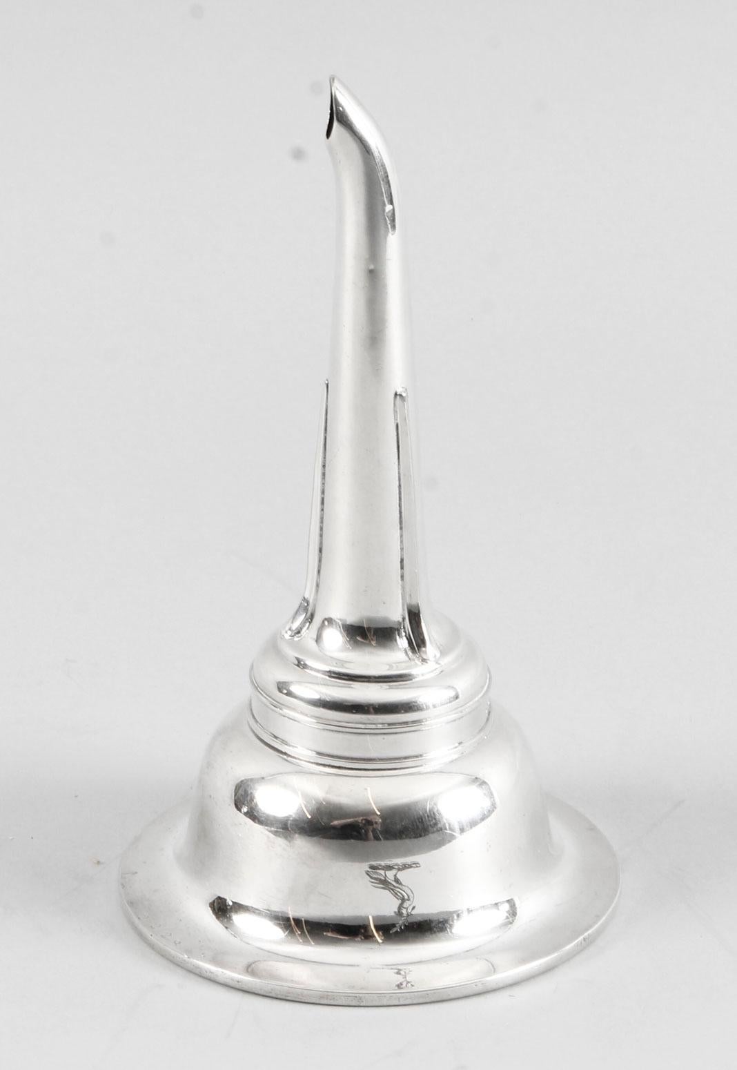 Antique Silver Plated Wine Funnel by Elkington & Co., 19th Century 13