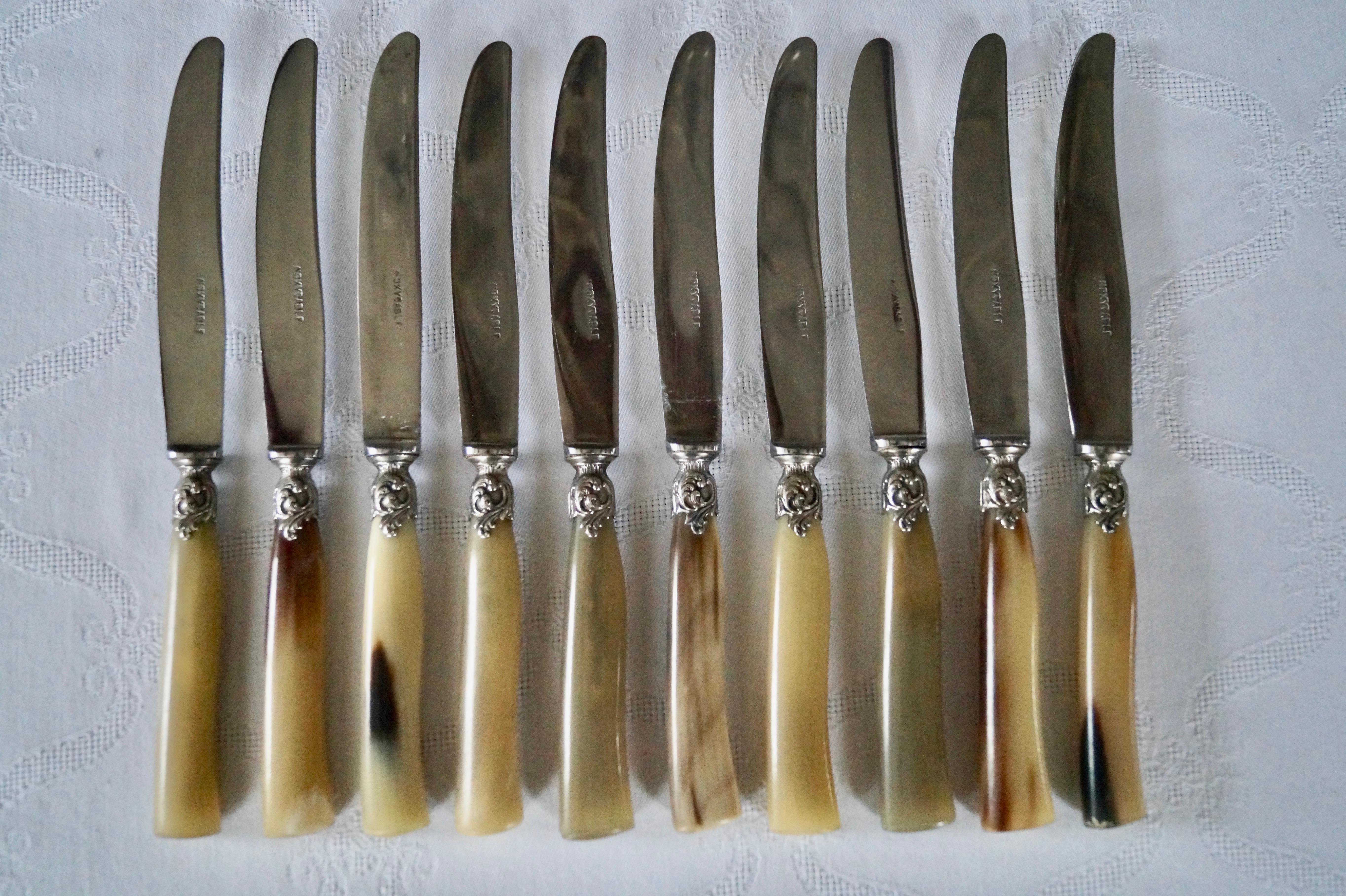Beautiful antique Wiskemann (Belgium) Silver plated small dessert of fruit cutlery for 10 people! 

This simple 