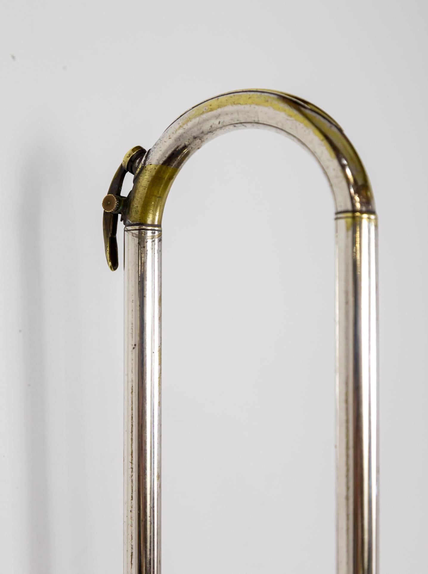 Trombone York & Sons placcato in argento antico come applique in vendita 1