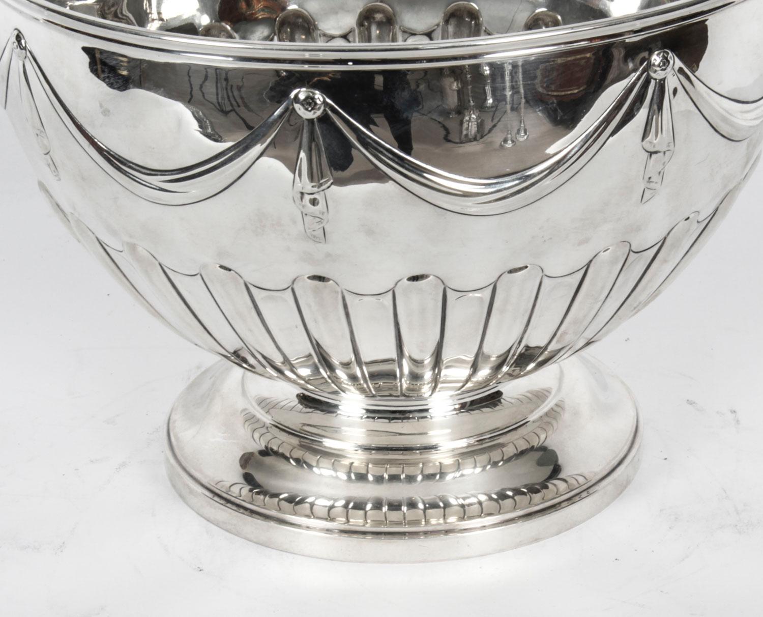 Antique Silver Punch Bowl Champagne Cooler Barnards, 1888, 19th C In Good Condition In London, GB