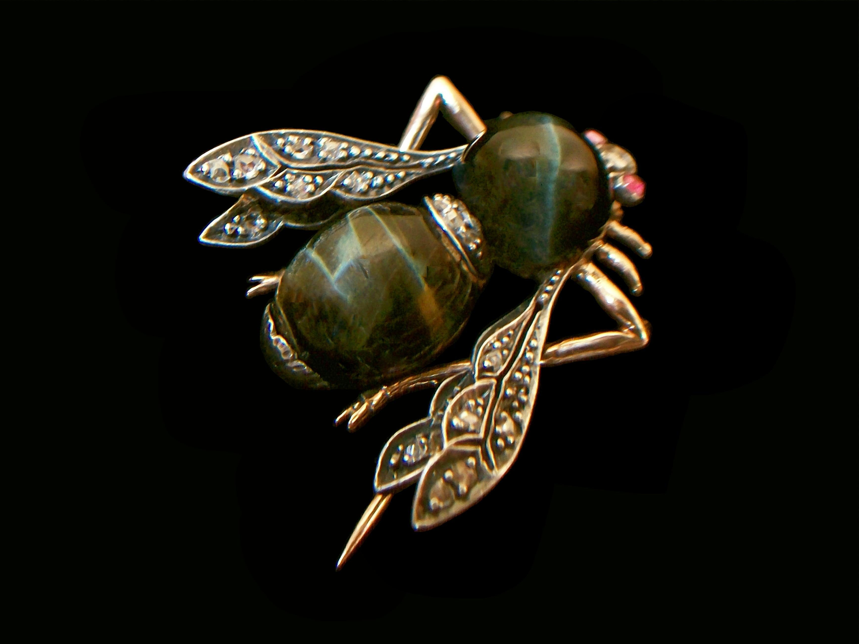 Victorian Antique Silver, Rose Gold & Cat's Eye Quartz Bee Brooch - France - Circa 1870's For Sale