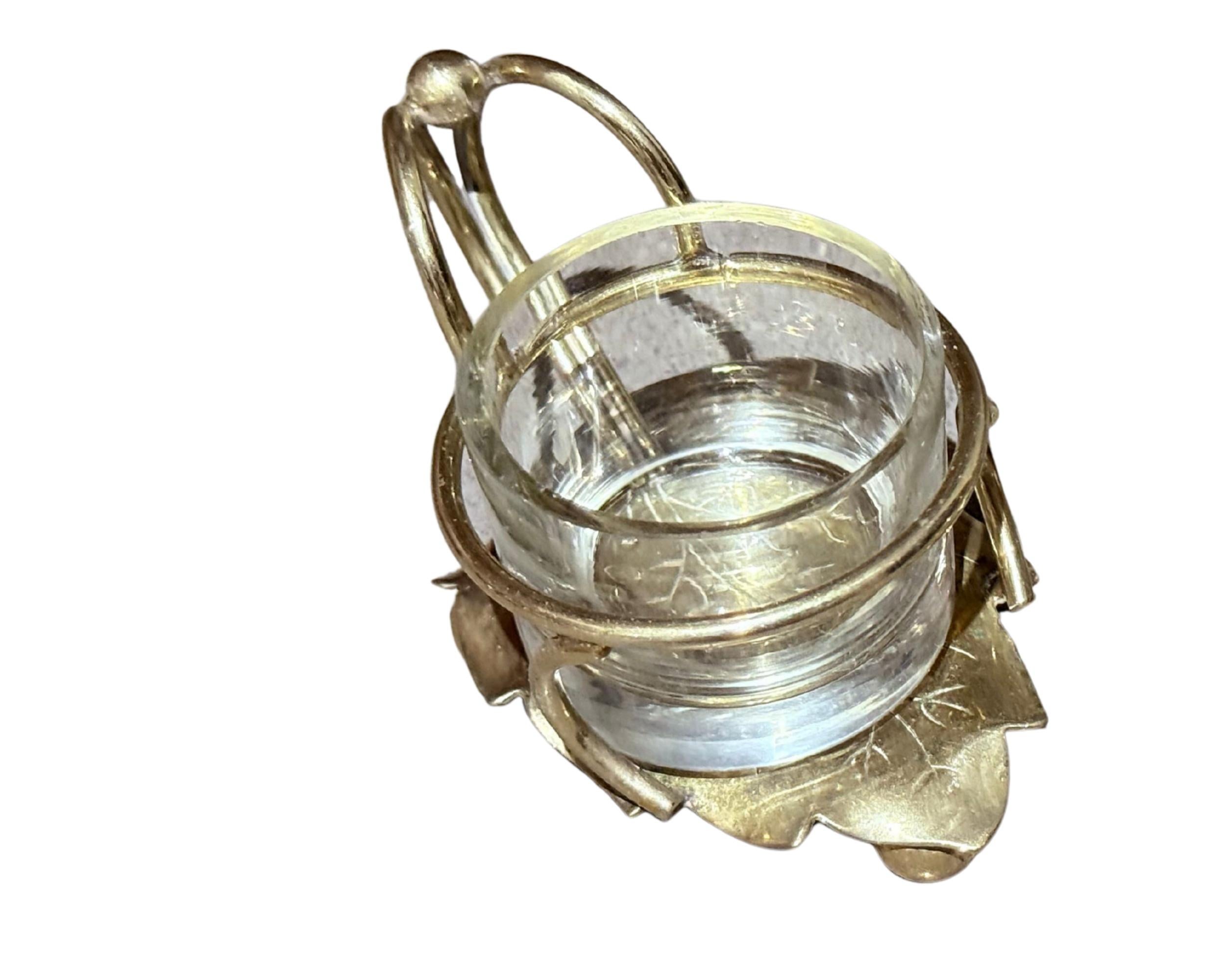 Salière en argent antique,  Paire de salières, bol en cristal, cuillère intérieure en vente 1