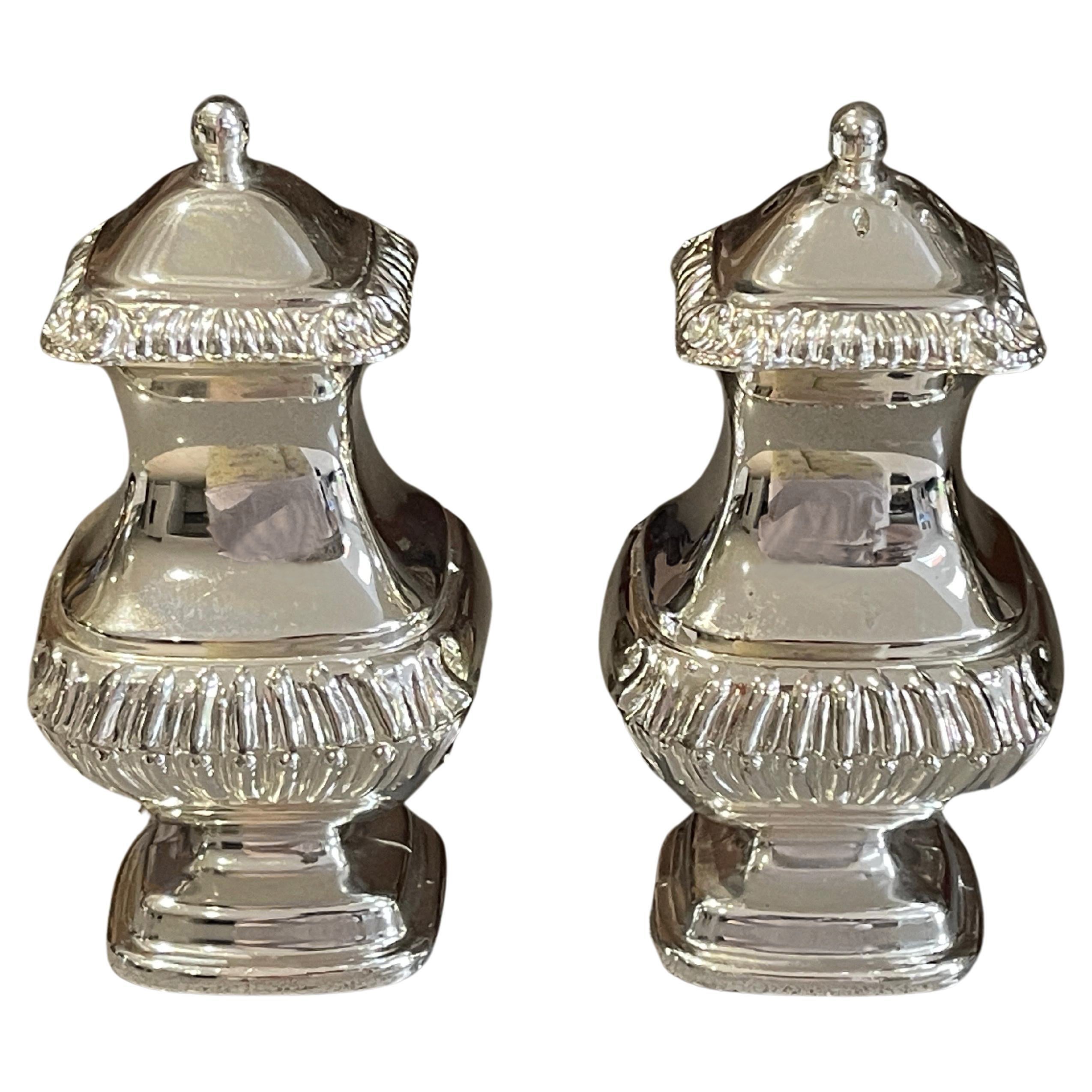 A Silver Silver Salt Shaker Style Rococo, Pair of Decorative Pepper Shaker Sale