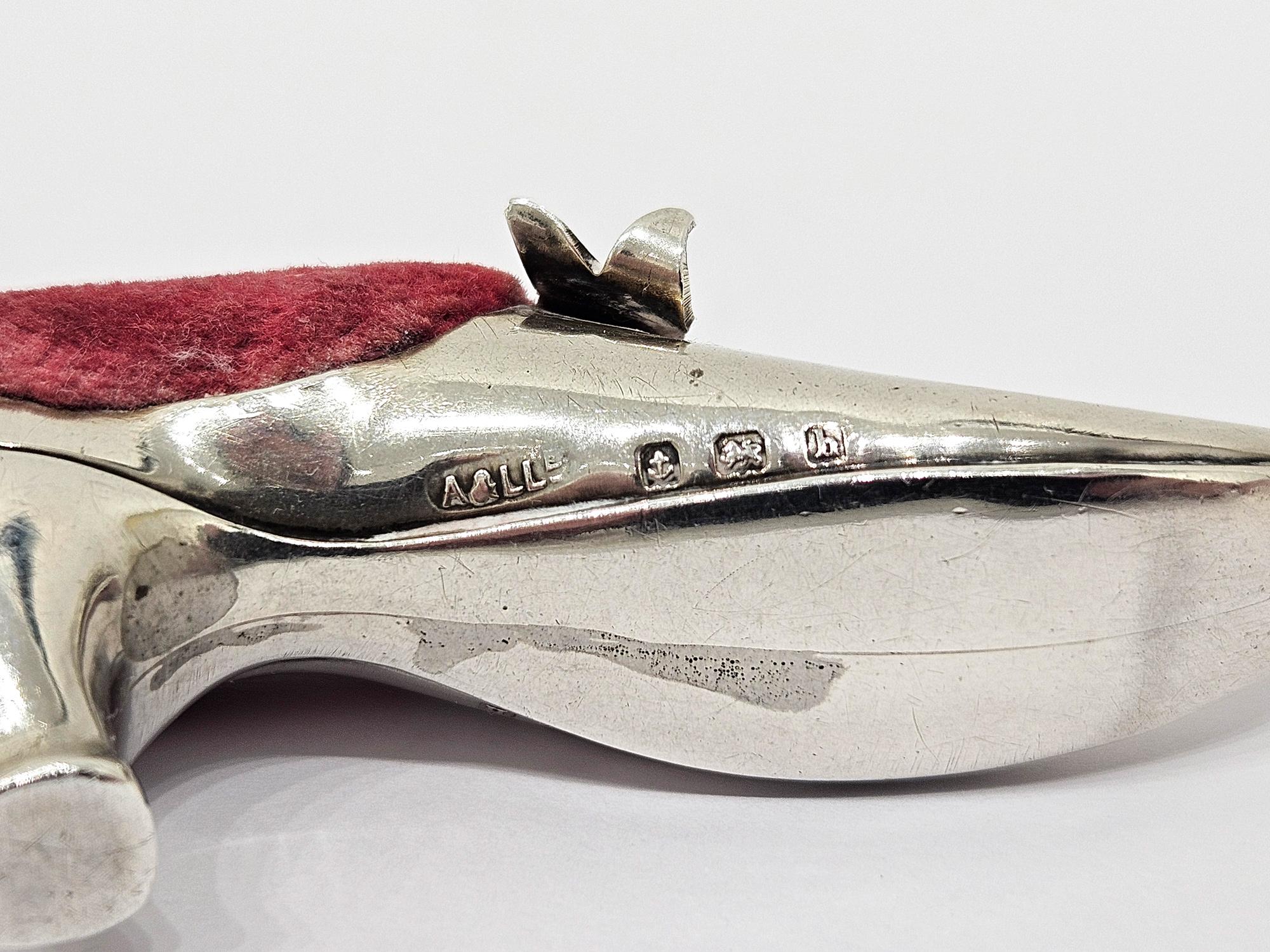 Sterling Silver Antique Silver Shoe Pin Cushion by Adie & Lovekin, Birmingham, 1907 For Sale