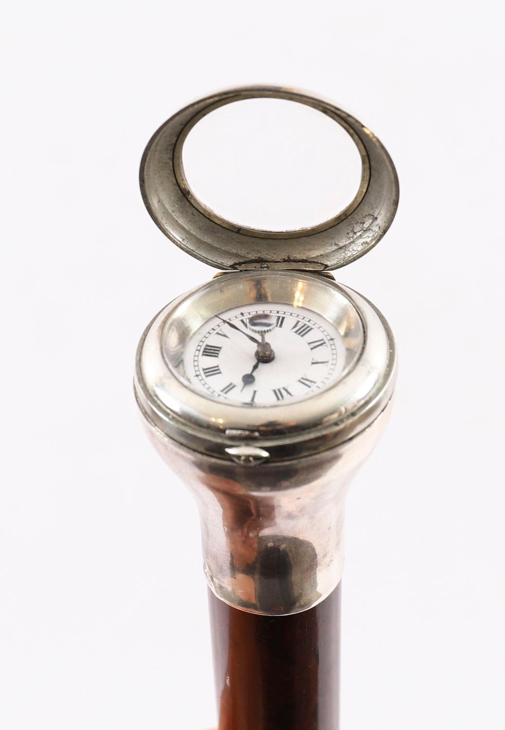 Inglese Antico bastone da passeggio per orologi in argento e legno di serpente del XIX secolo in vendita