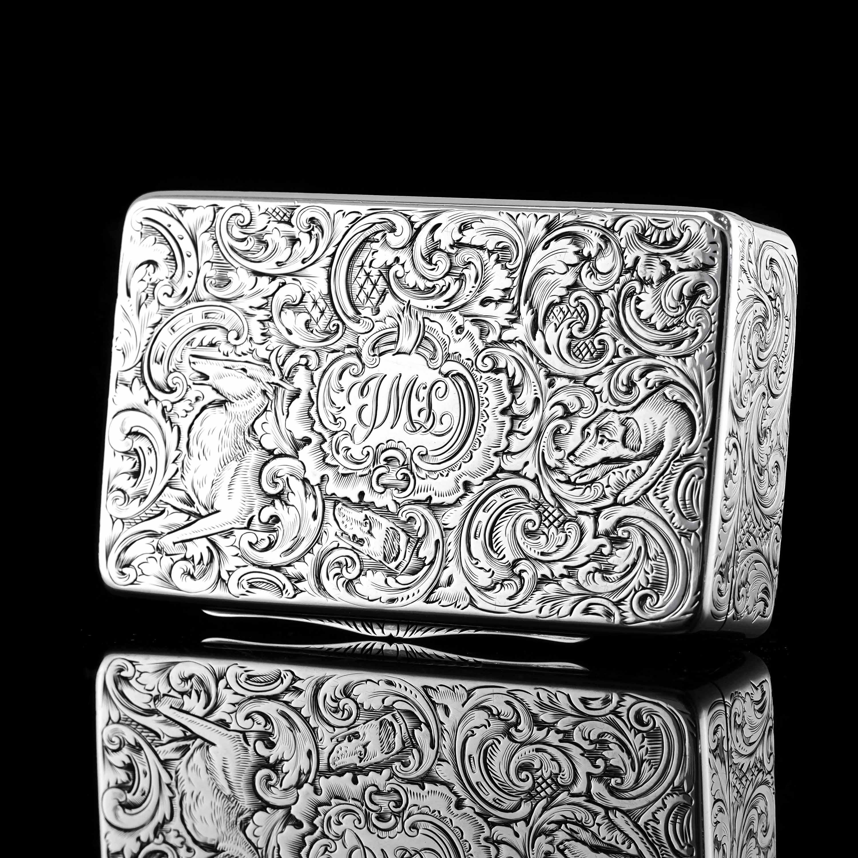 We are delighted to offer this Victorian solid silver snuff box with the maker's mark of Charles Rawlings & William Summers, London 1837.
 
Whilst the box's shape and initial geometric design by itself may not be of distinction, it is undeniably the