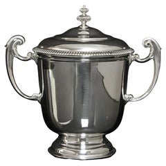 Tasse et couvercle de trophée en argent ancien, 1915