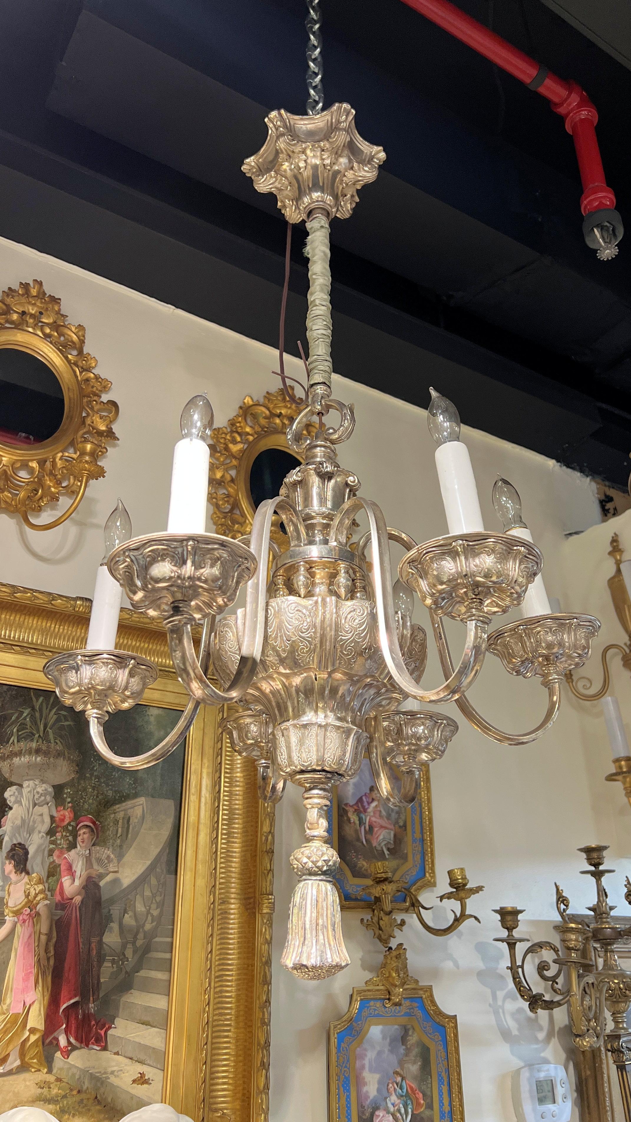 Américain Lustre ancien à 6 lumières attribué à Edward Caldwell en vente