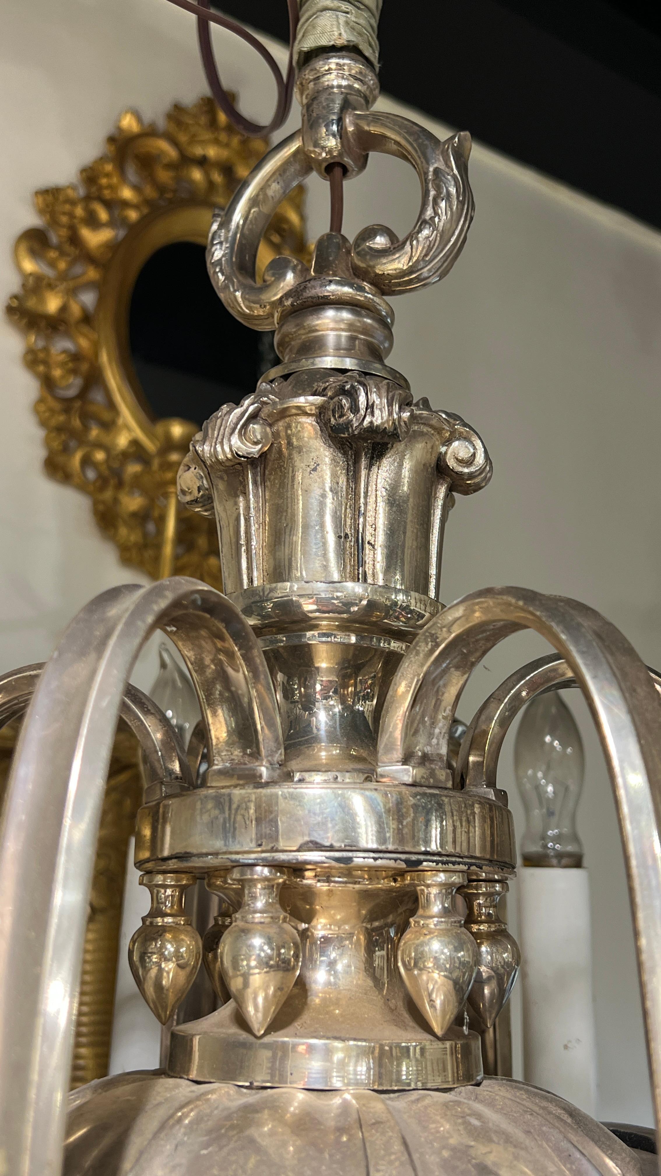 20ième siècle Lustre ancien à 6 lumières attribué à Edward Caldwell en vente