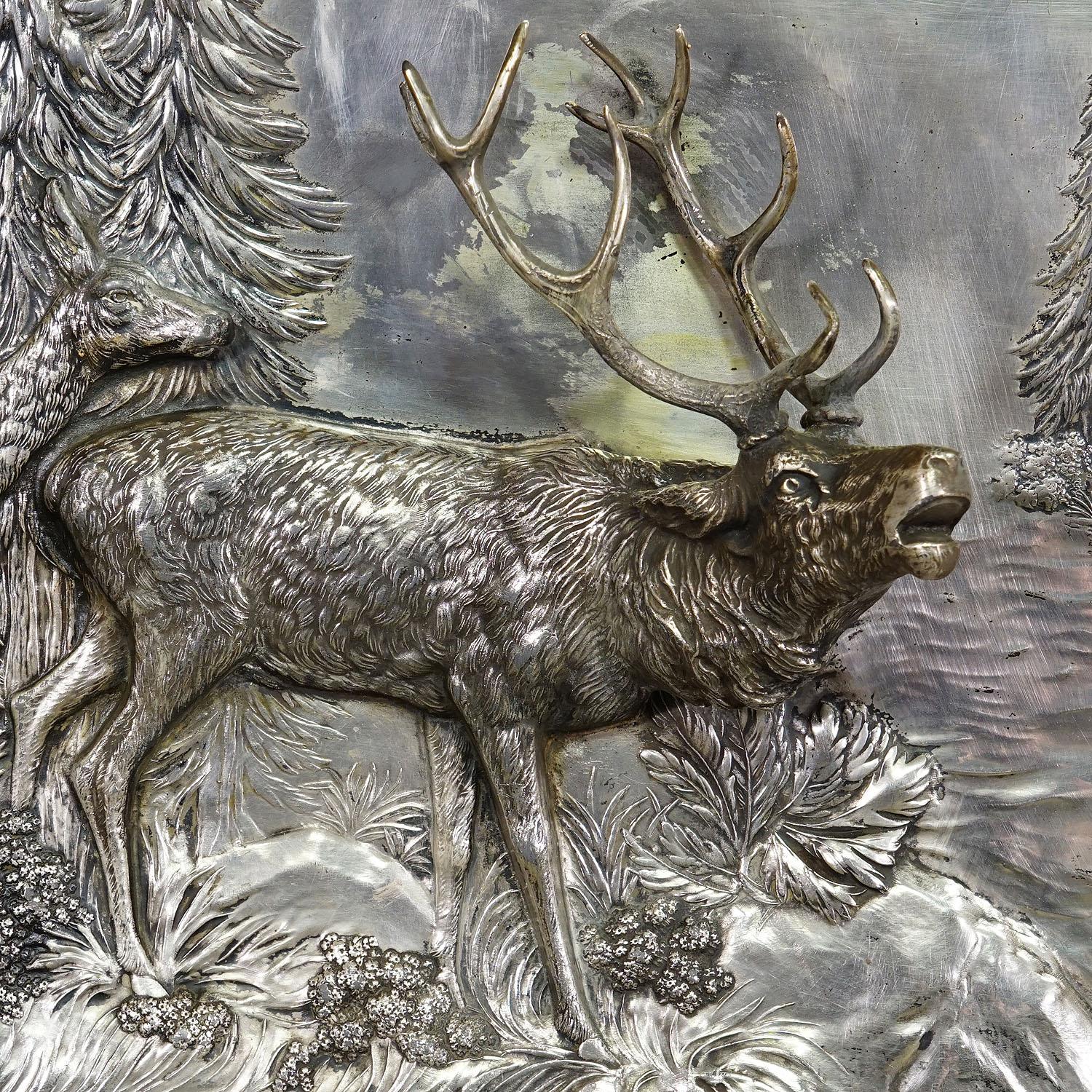 Antique Silvered Metal Relief Featuring a Stag and a Doe In Good Condition In Berghuelen, DE