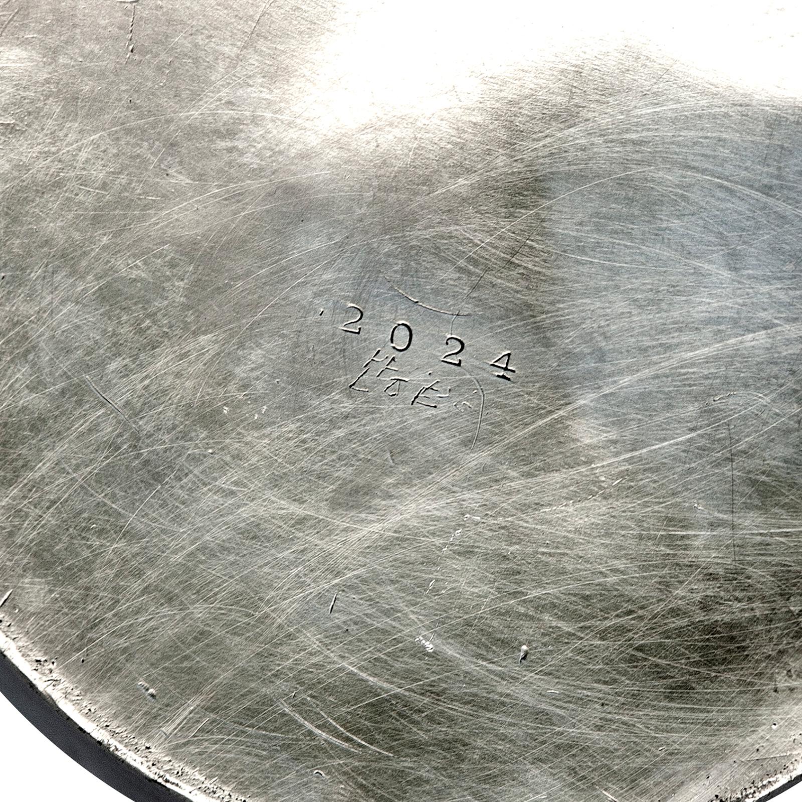 Pichet « S » antique en métal argenté avec monogramme Bon état - En vente à Malibu, CA
