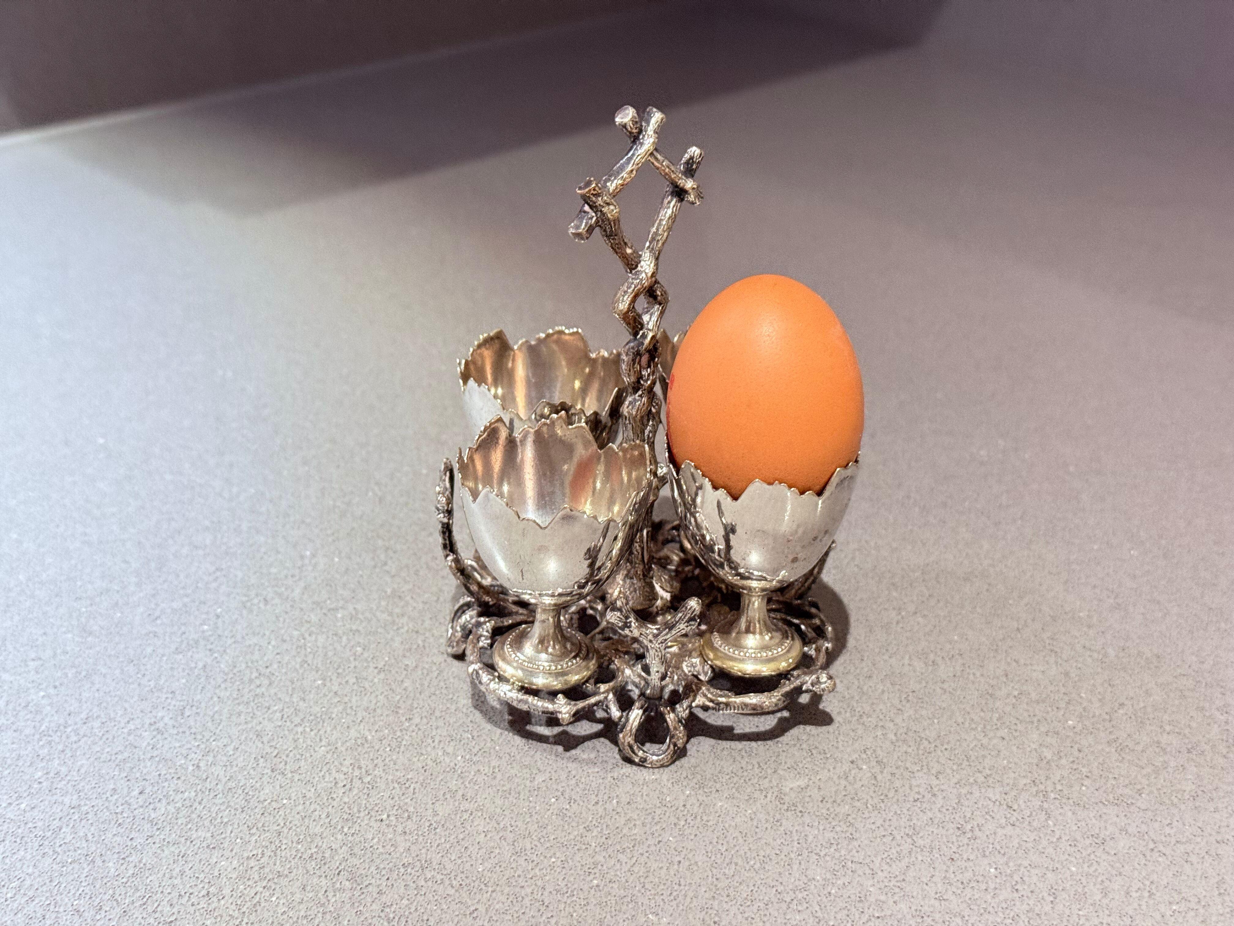 Antique Silverplated Egg Cup Stand Four Small Egg Holders Ornate Victorian Style For Sale 2