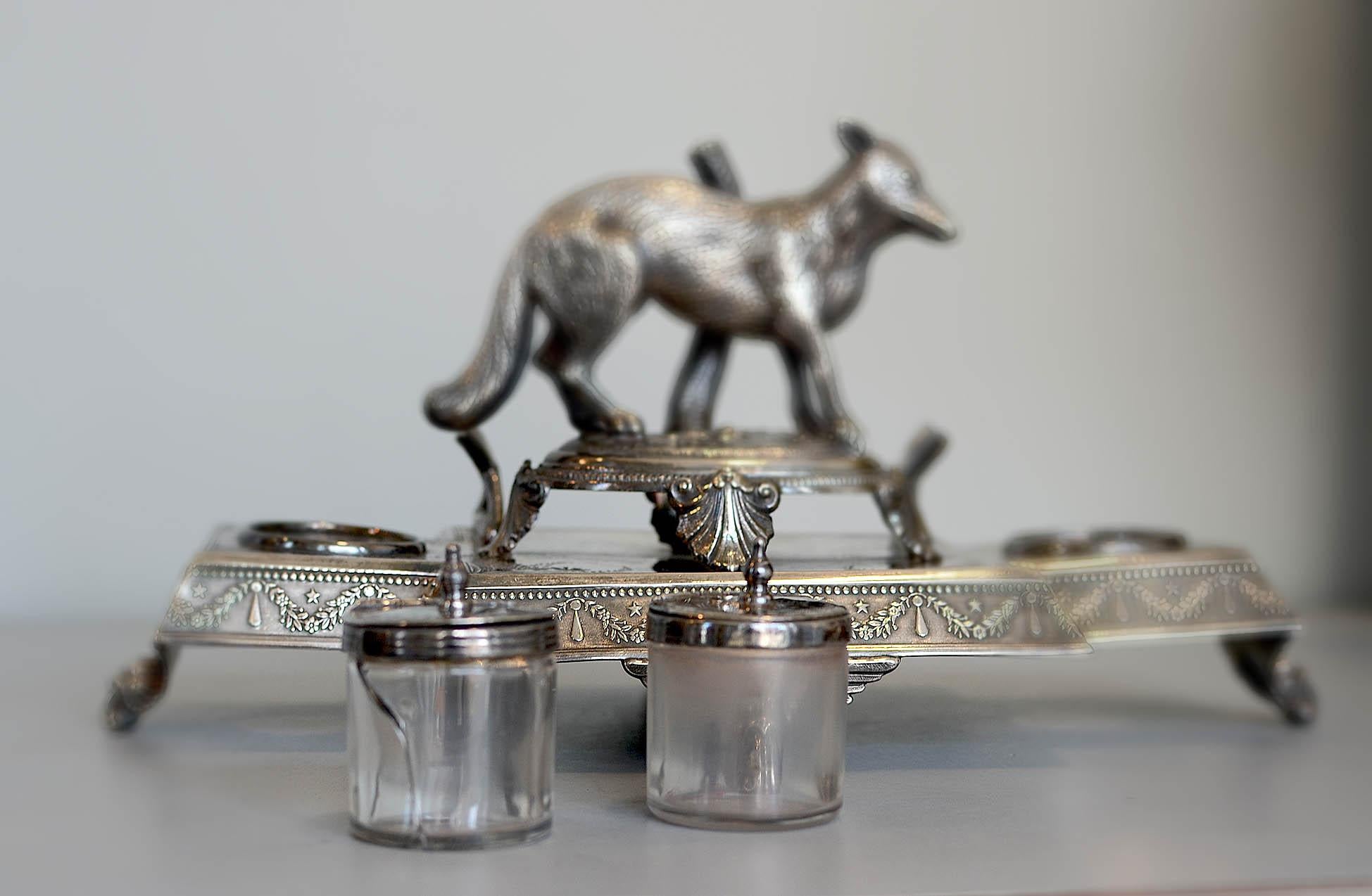 English Antique Silverplated Fox-themed Inkwell by James Deakin & Sons, England For Sale