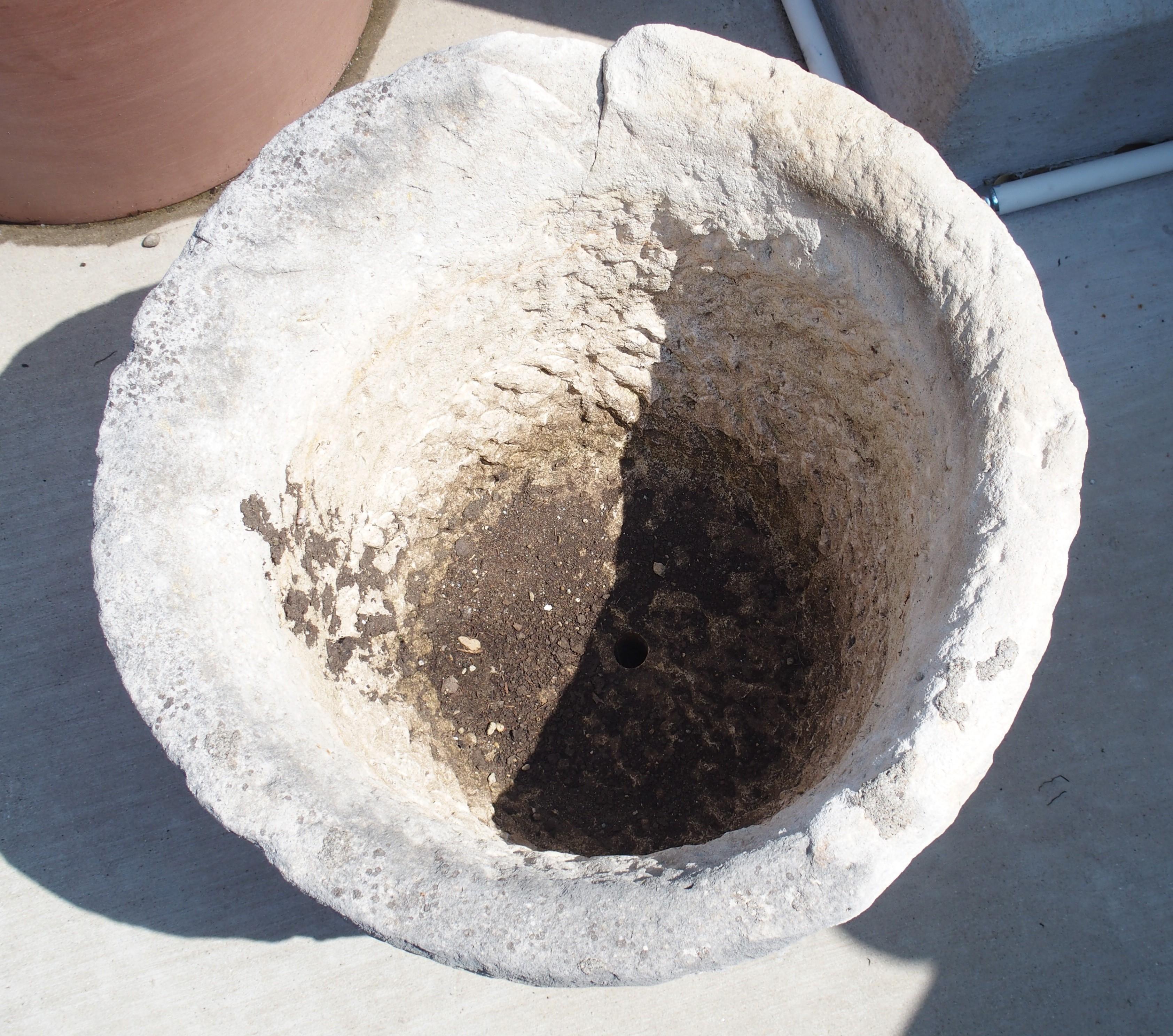 Antique Single Block Limestone Garden Pot from Italy, Circa 1900 In Good Condition In Dallas, TX