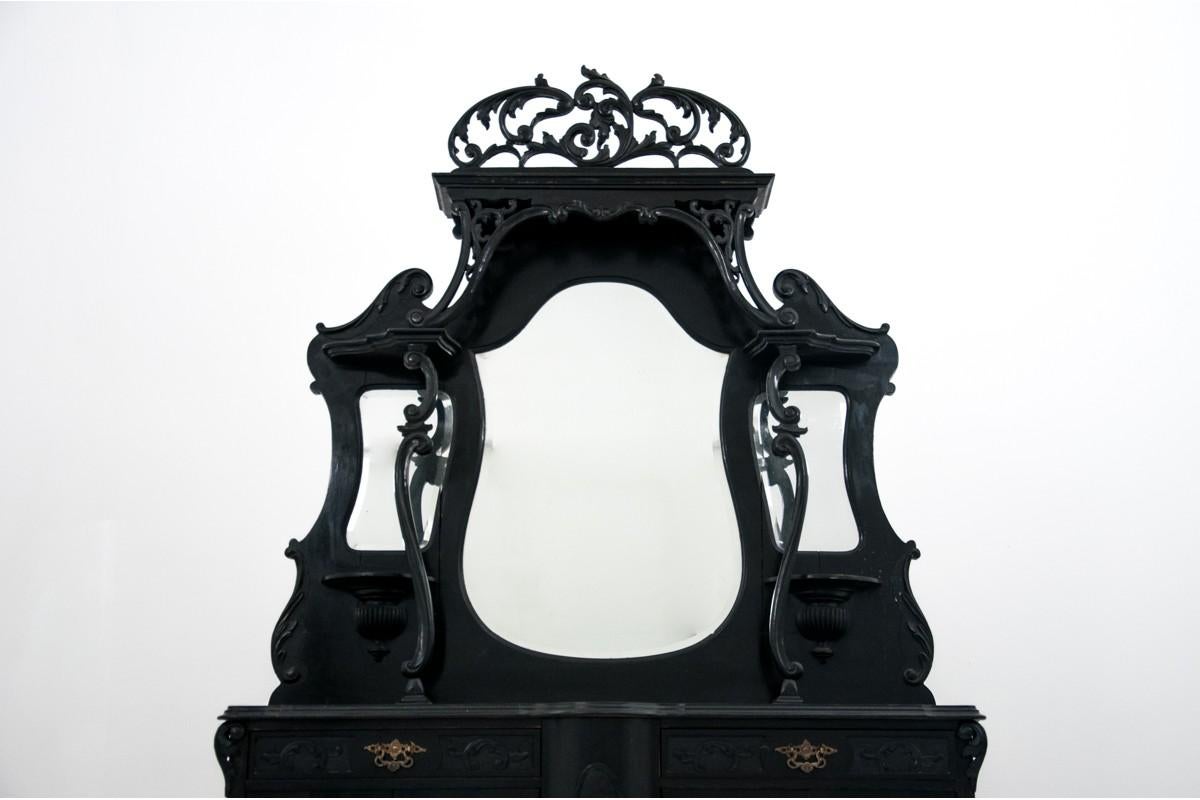 Oak Antique Site Buffet in the Art Nouveau Style, circa 1880