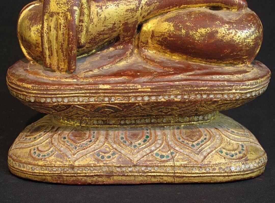 Antique sitting Buddha from Burma Original Buddhas For Sale 6