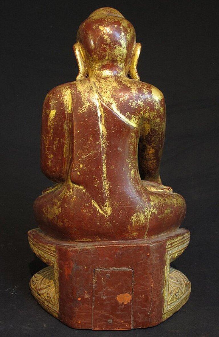 Antique sitting Buddha from Burma Original Buddhas In Good Condition For Sale In DEVENTER, NL