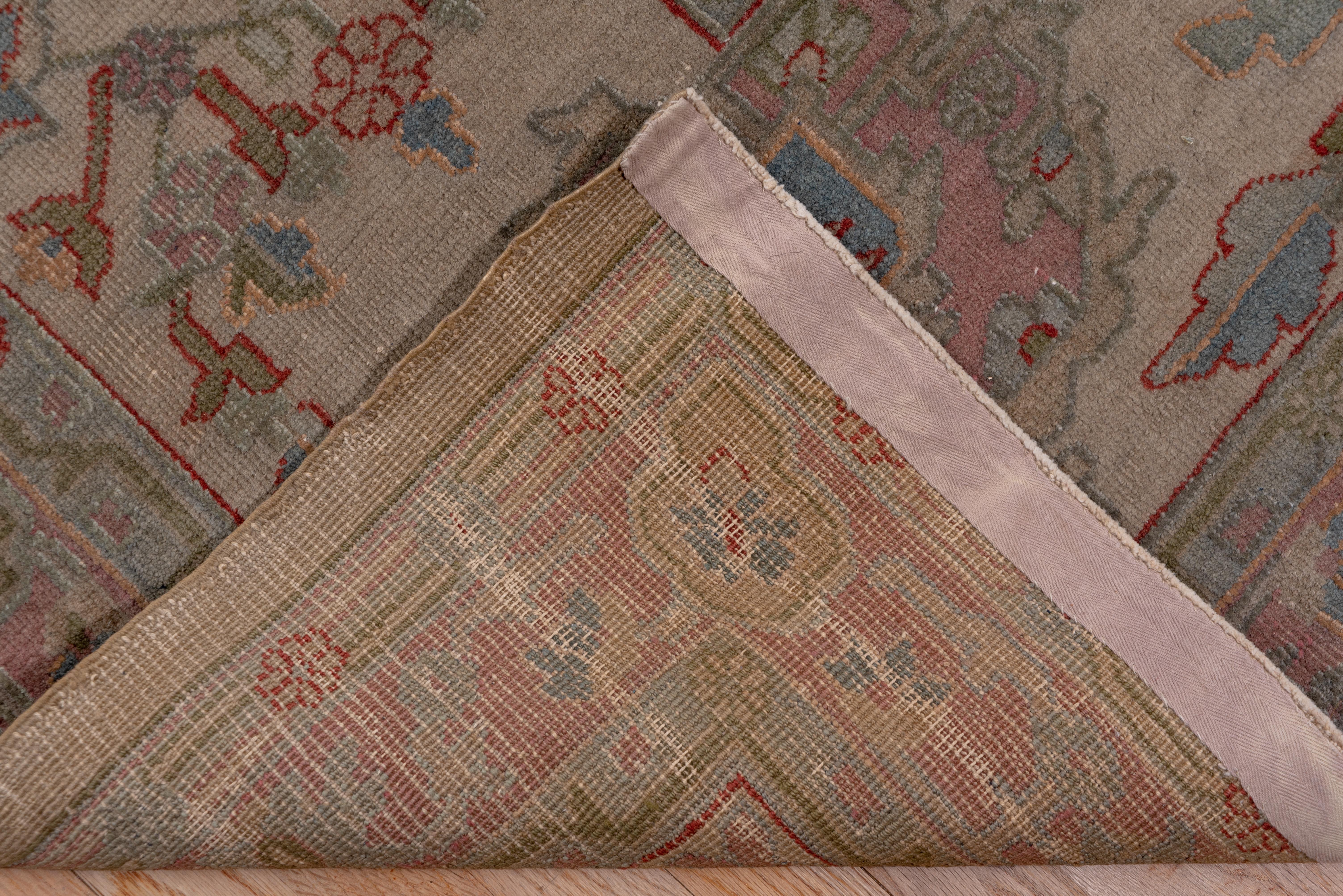 Antique Sivas Carpet In Excellent Condition For Sale In New York, NY