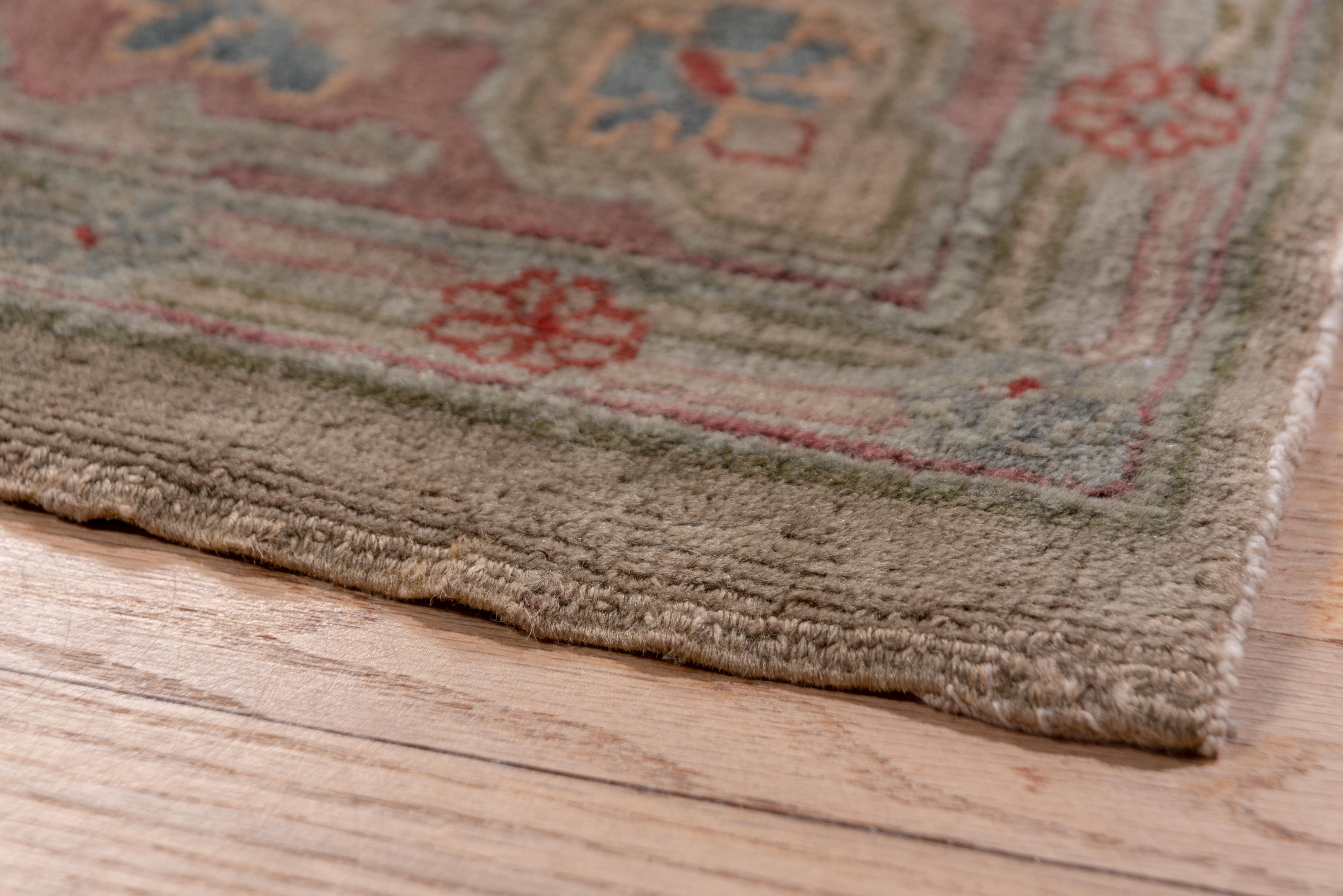 20th Century Antique Sivas Carpet For Sale