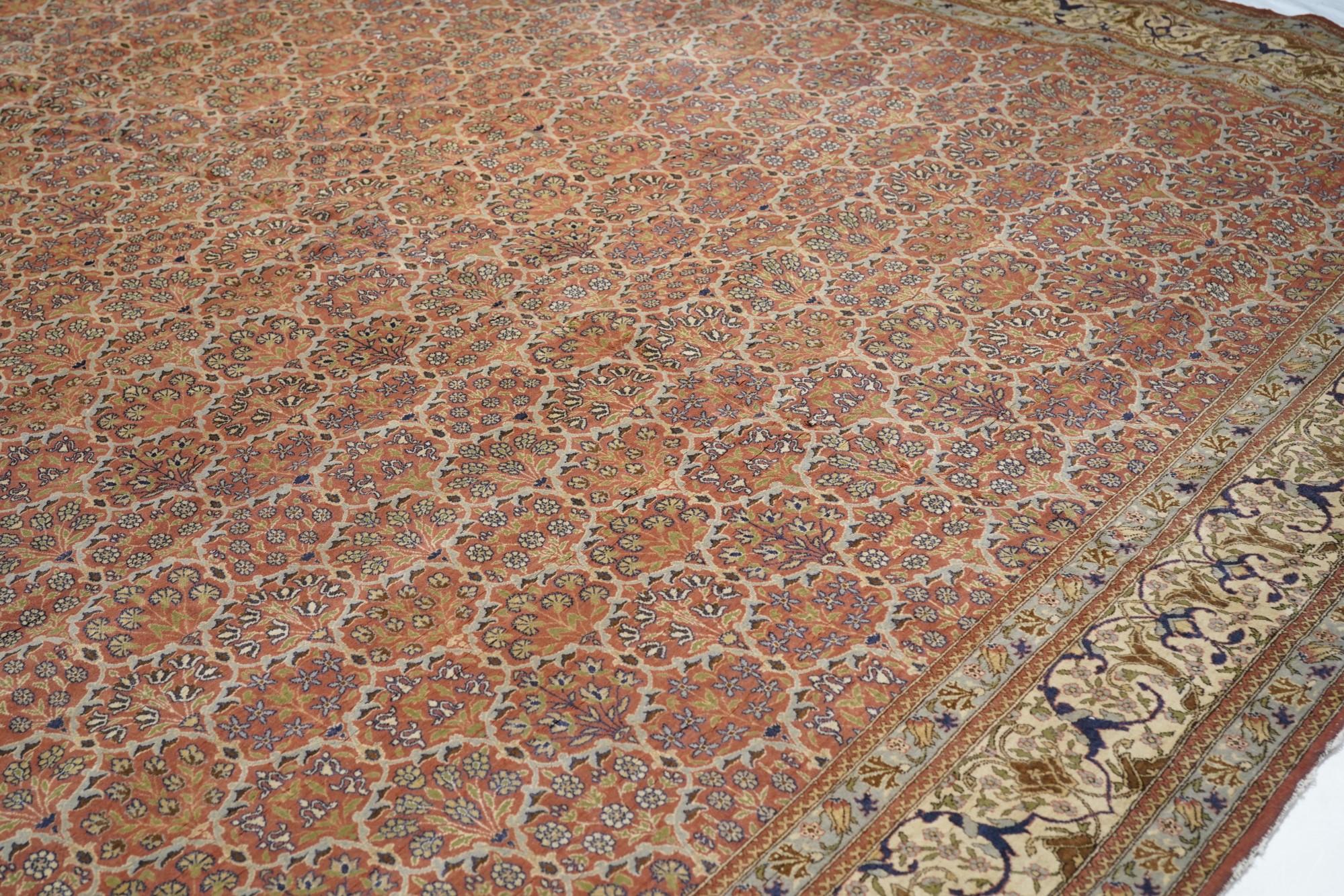 Début du 20ème siècle Tapis Sivas ancien 10'9'' x 14'9'' en vente