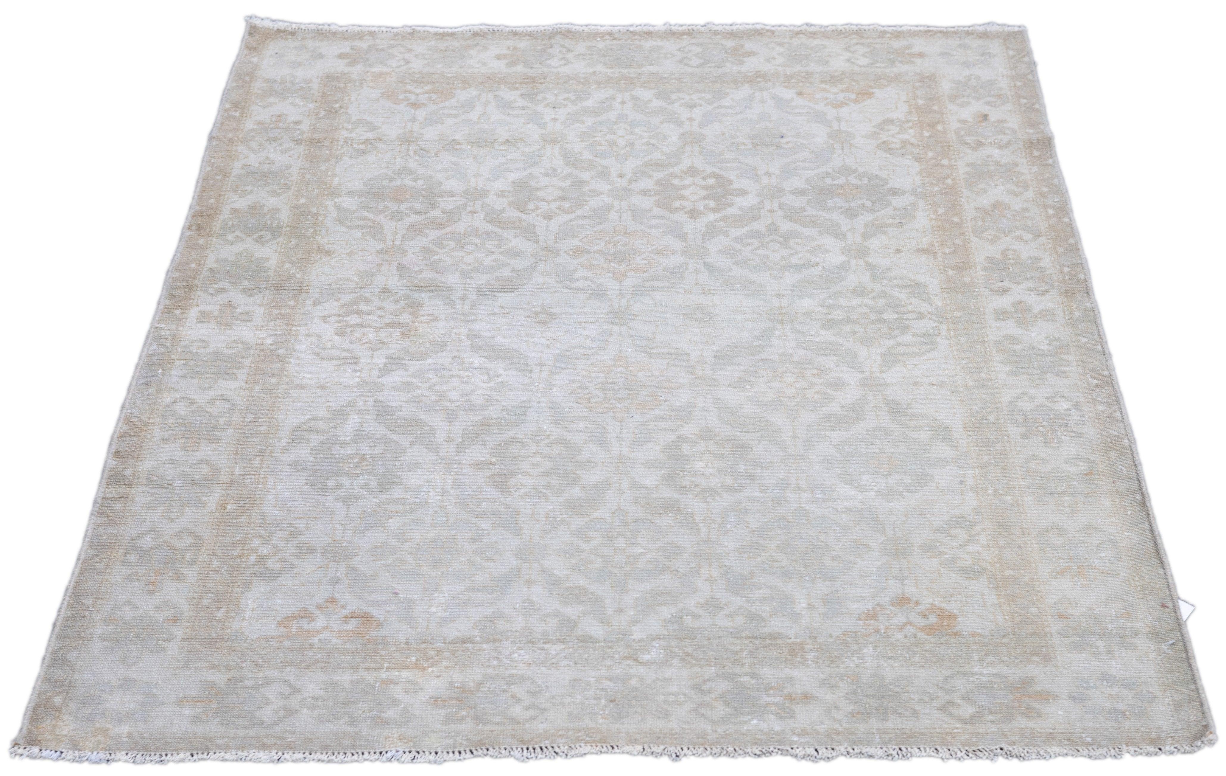 Antiker Sivas-Teppich 3'4'' x 4'2'' (Wolle) im Angebot