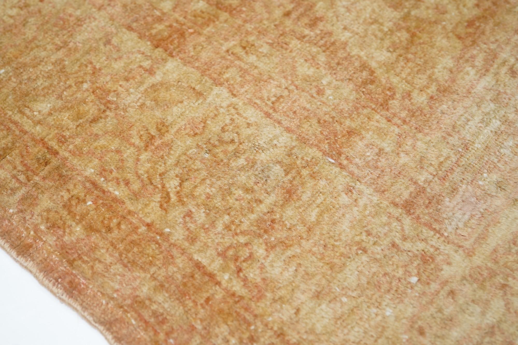 Early 20th Century Antique Turkish Sivas Rug 4'0'' x 6'2'' For Sale