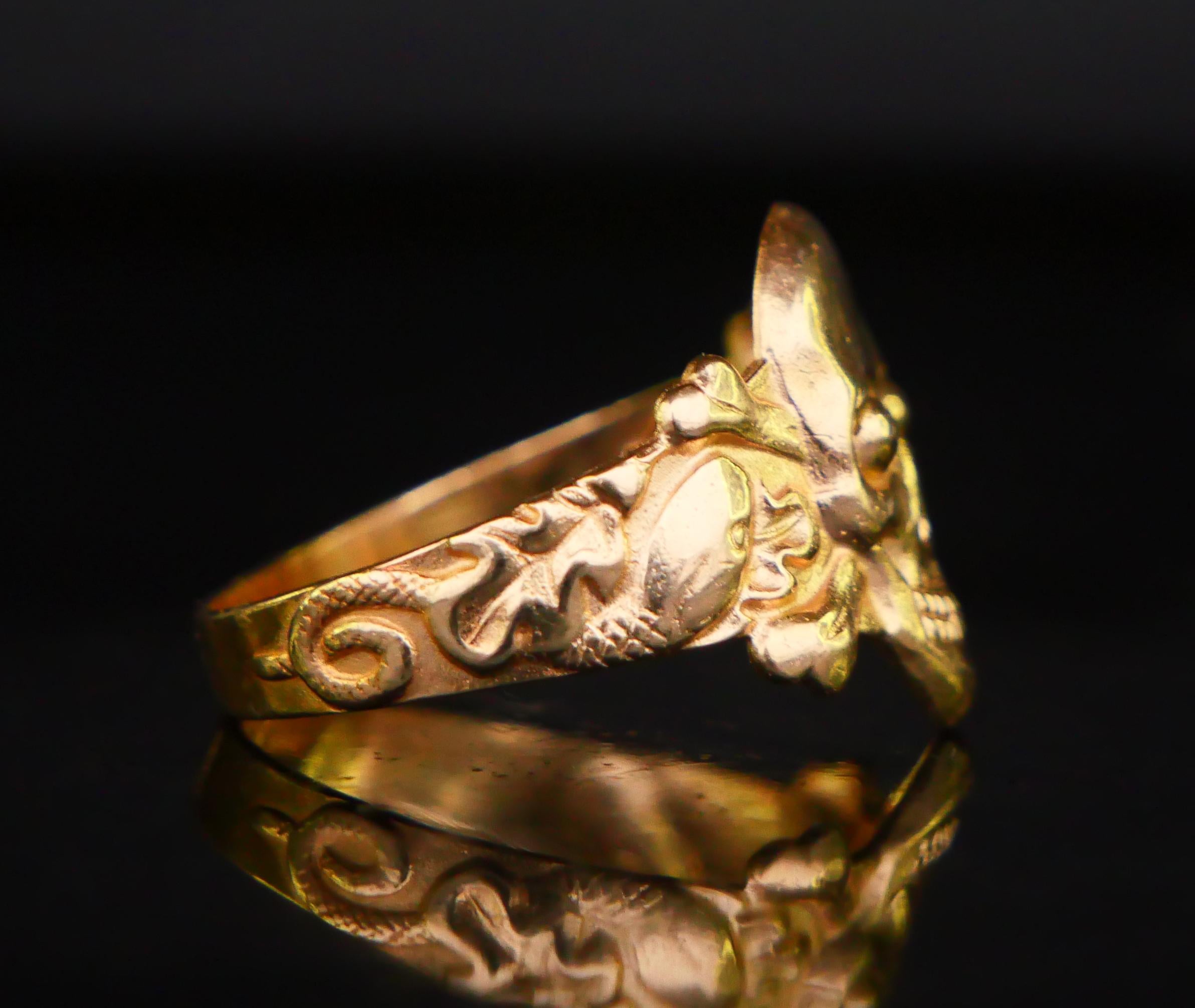 Antique Totenkopf Skull and Crossbones Men Ring solid 18K Gold Ø 11.5 US / 5.4gr For Sale 2