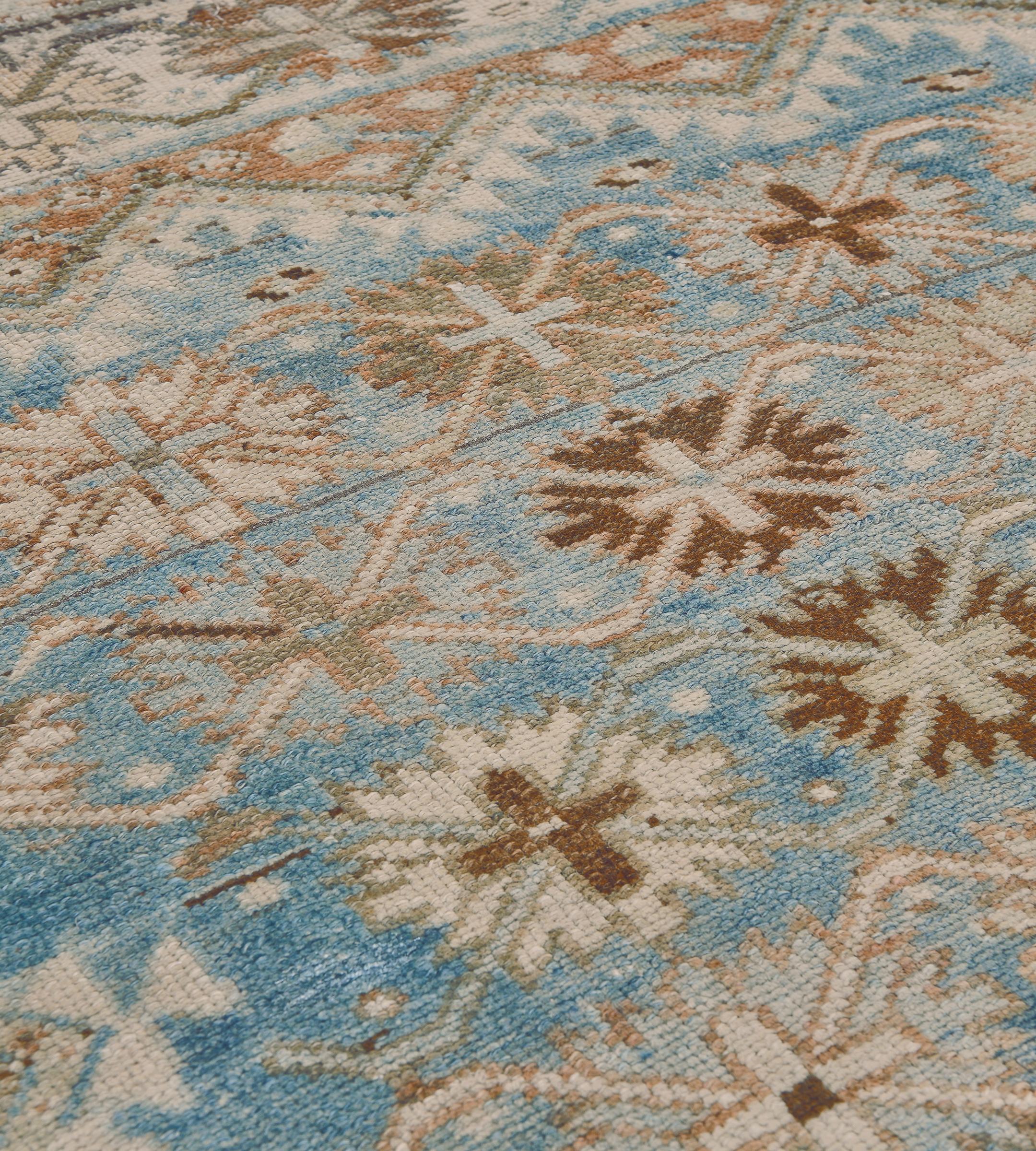 Antique Sky-Blue Wool Flowerhead Persian Malayer Rug In Good Condition For Sale In West Hollywood, CA