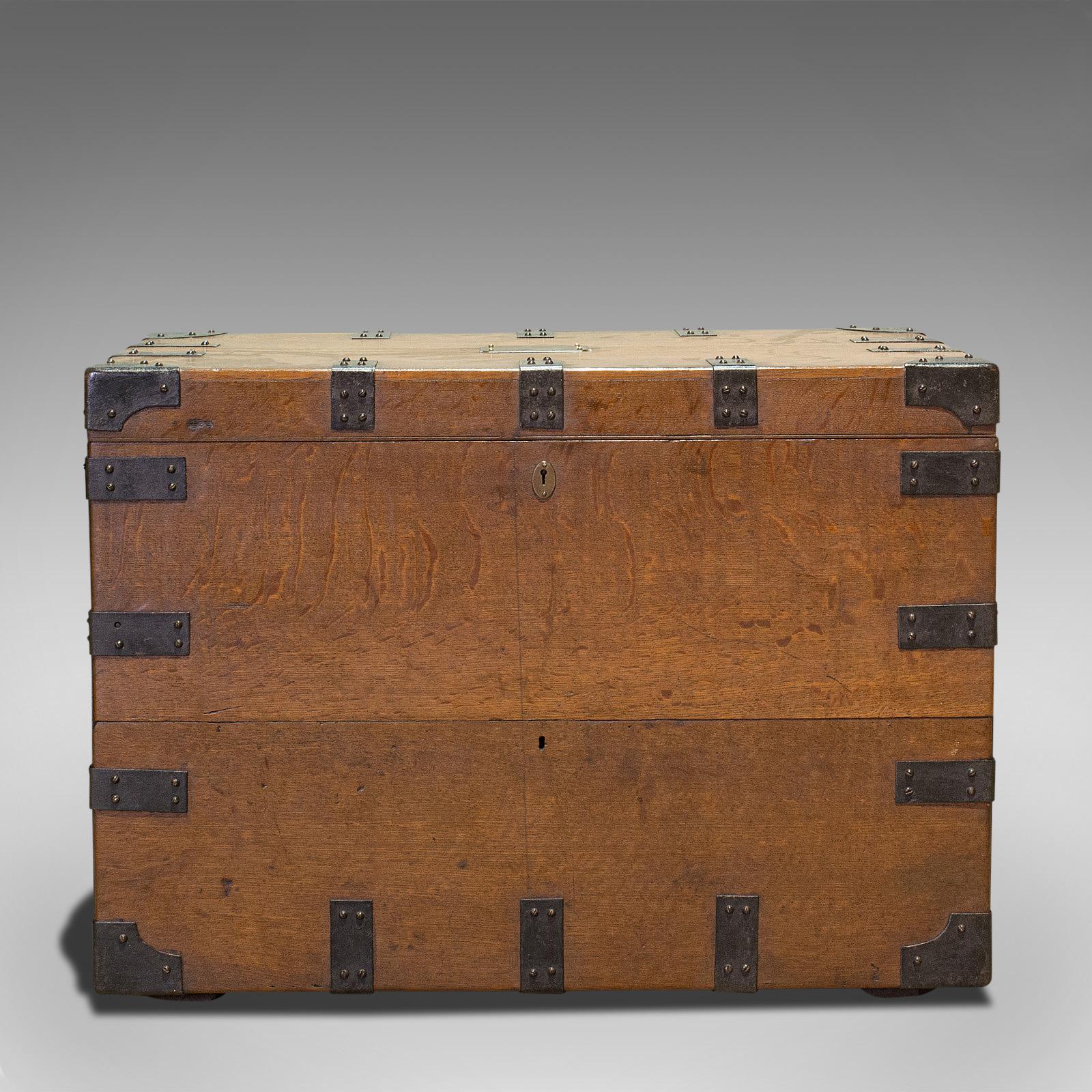 oak trunk chest