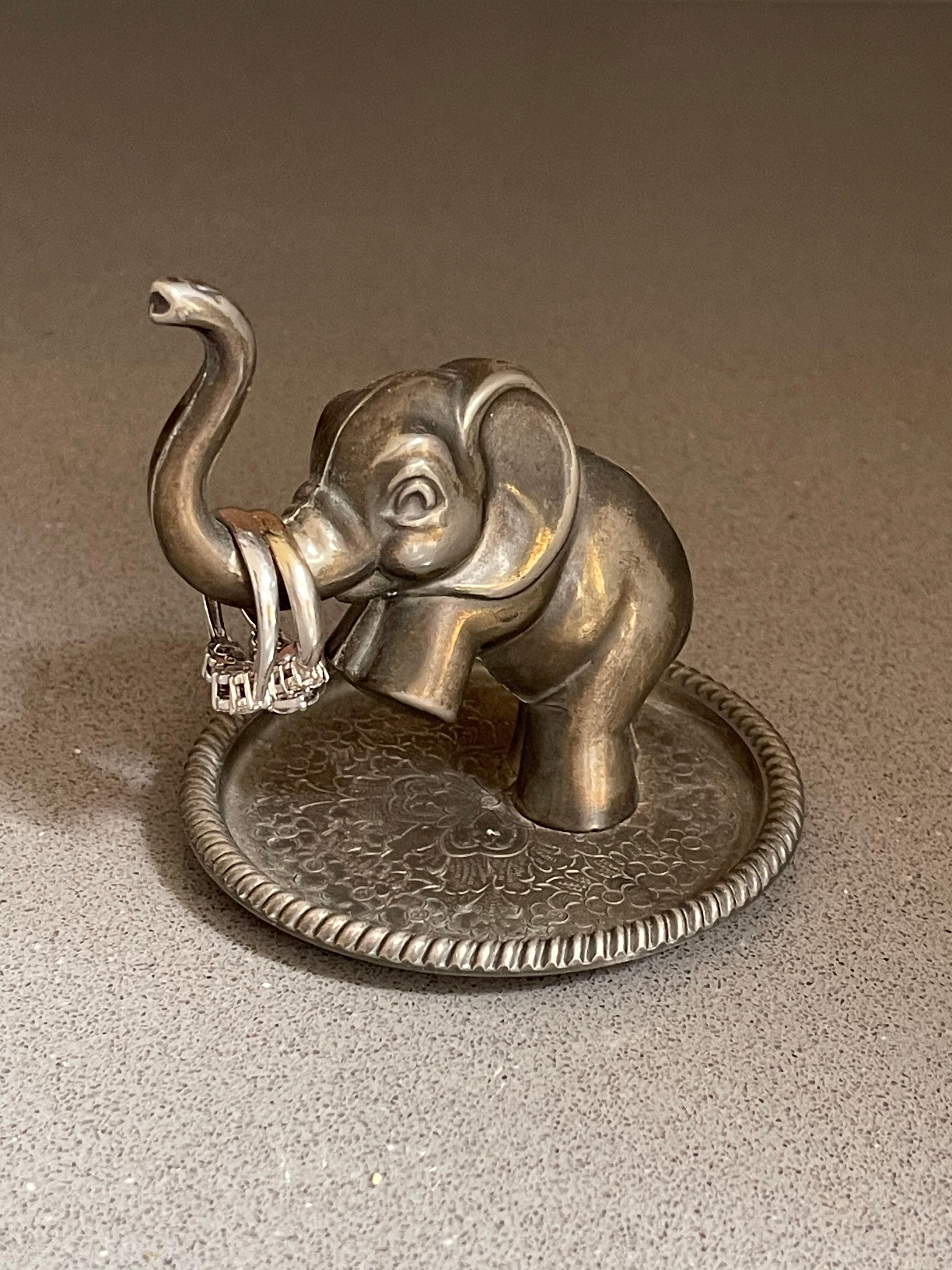 Porte-bagues en argent antique Elephant Organisateur de bijoux décoratif Home Decor Excellent état - En vente à Wembley, GB