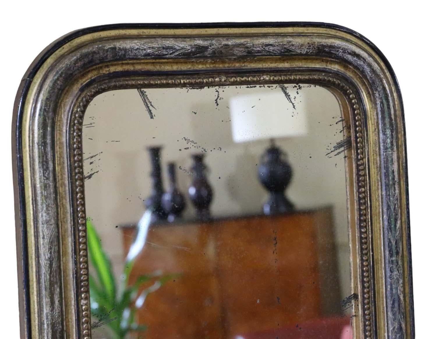 Antique small 19th Century quality gilt overmantle wall mirror In Good Condition For Sale In Wisbech, Cambridgeshire