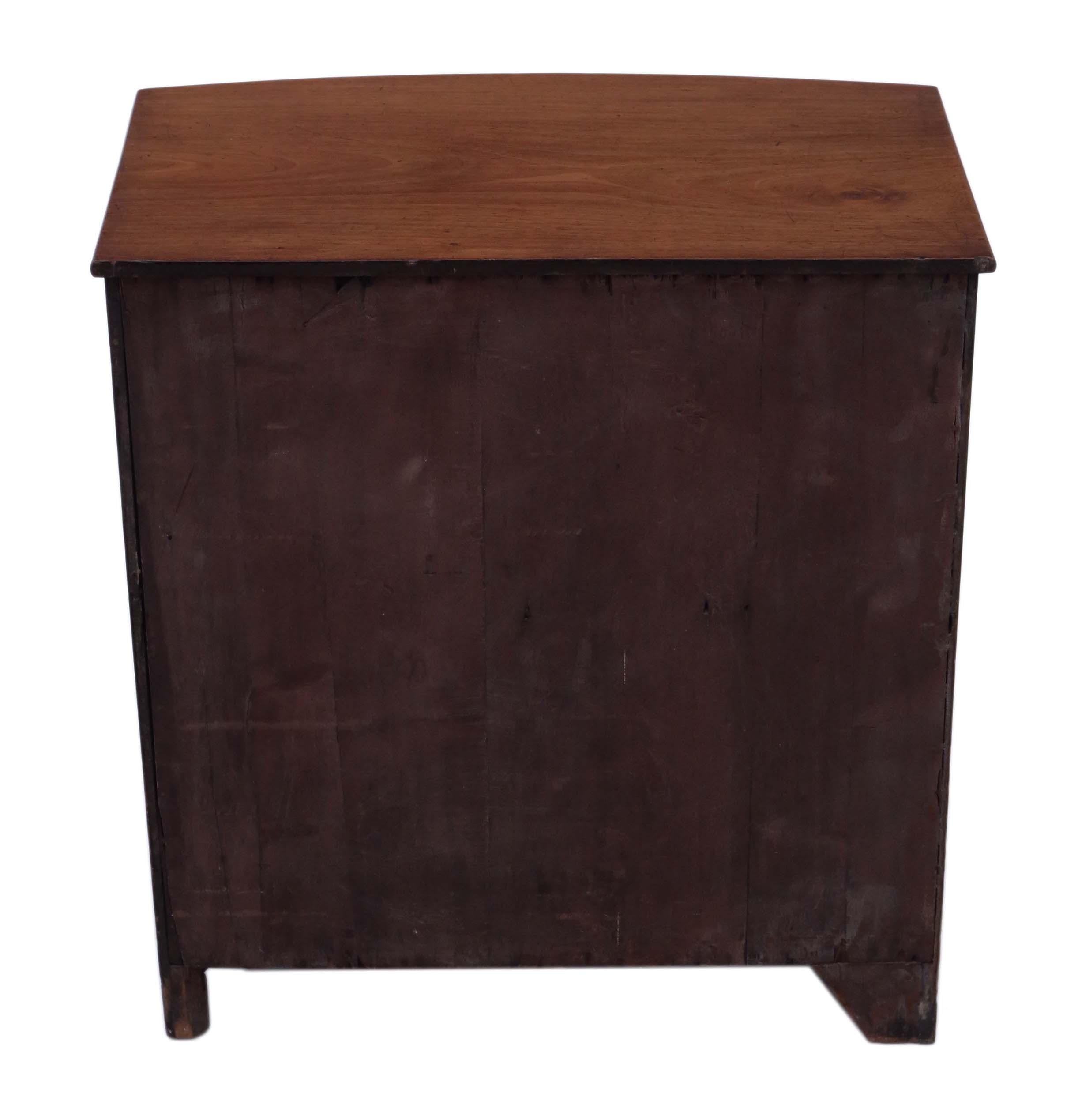Antique Small Georgian 19th Century Mahogany Bow Front Chest of Drawers For Sale 2