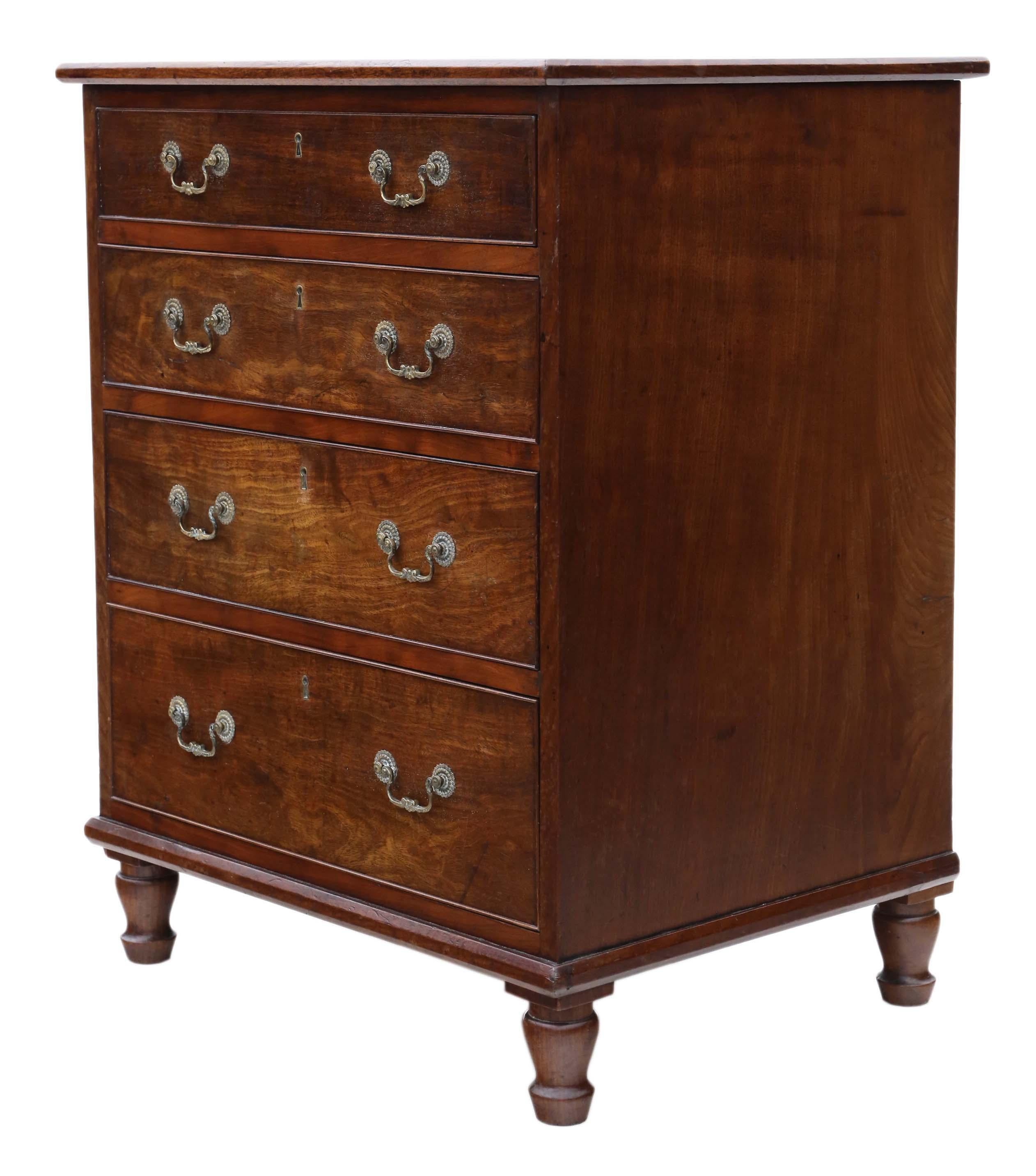 Antique Small Mahogany Chest of Drawers, 19th Century In Good Condition In Wisbech, Cambridgeshire