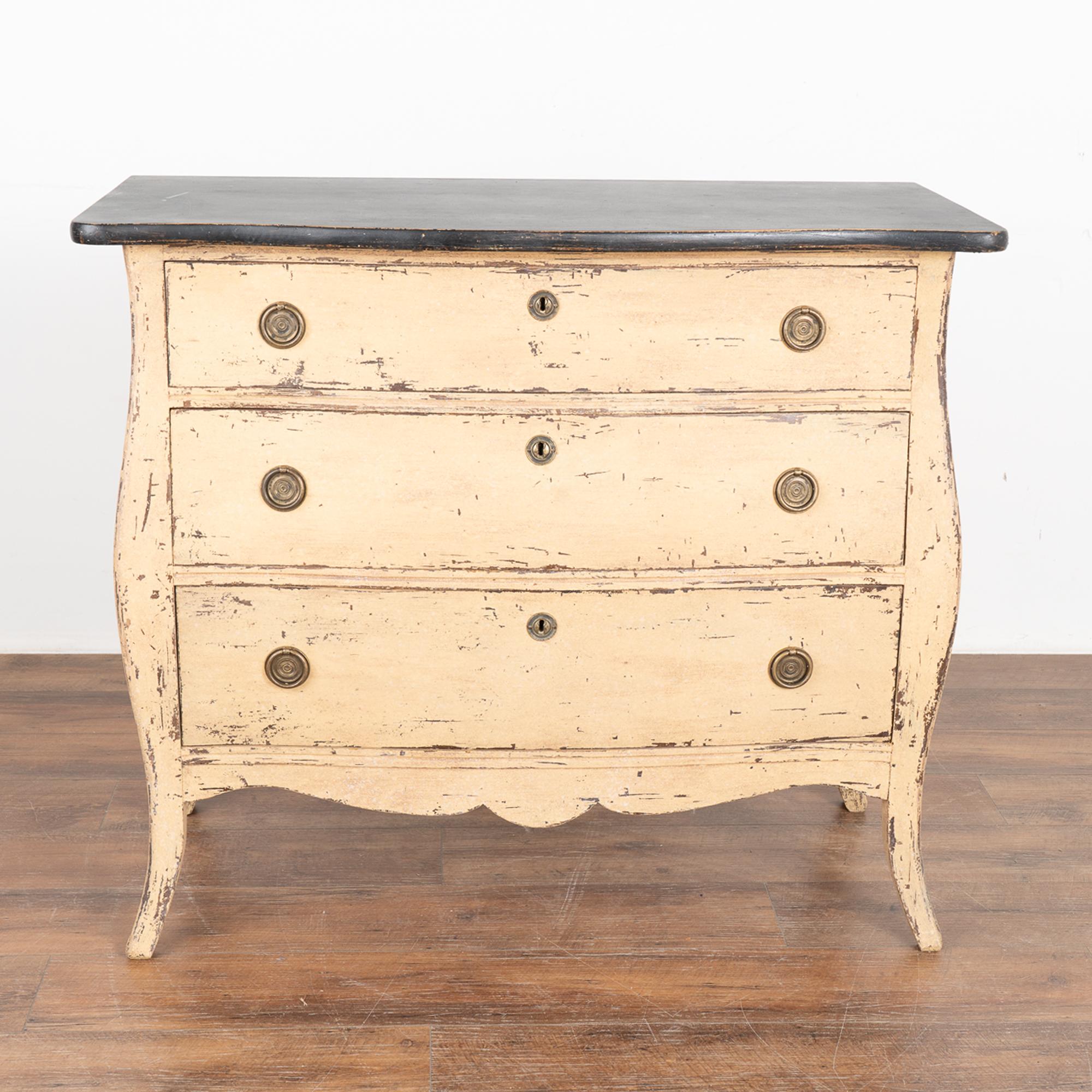 Country Antique Small Painted Chest of Drawers, Sweden circa 1850-70 For Sale