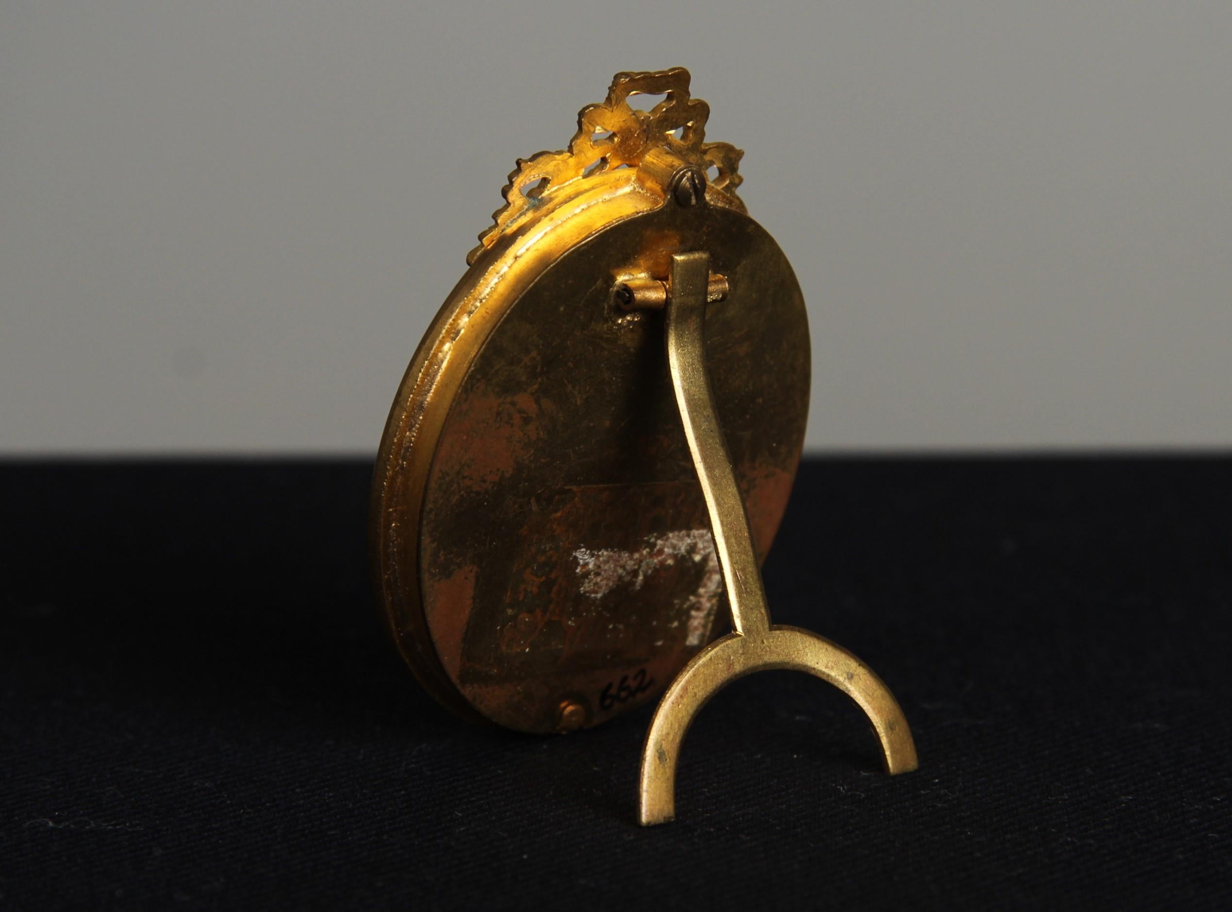 Antiker kleiner Bilderrahmen mit Schleife, viktorianisch, Frankreich, 1880er Jahre, 4 x 5 cm (Spätviktorianisch) im Angebot