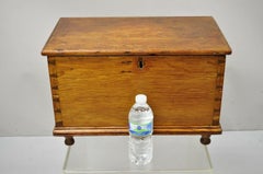 Antique Small Salesman Sample Pine Wood Primitive Blanket Chest Trunk