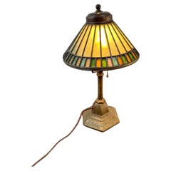 Antike kleine Tischlampe mit Bleiglas, Stickley-Roycroft-Ära, W6090, antik IM ANGEBOT!