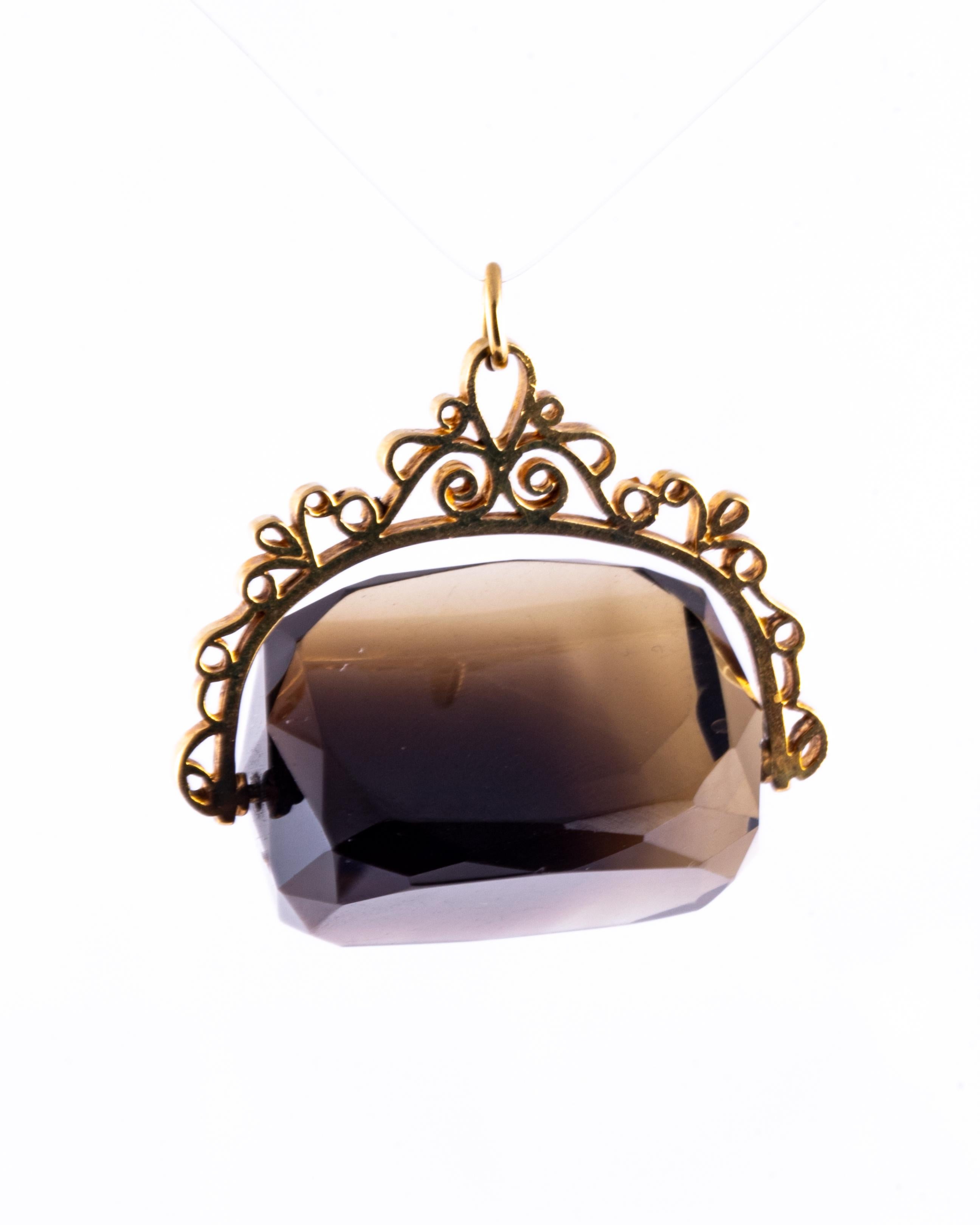 Antique Smokey Quartz and 9 Carat Gold Swivel Fob In Good Condition For Sale In Chipping Campden, GB