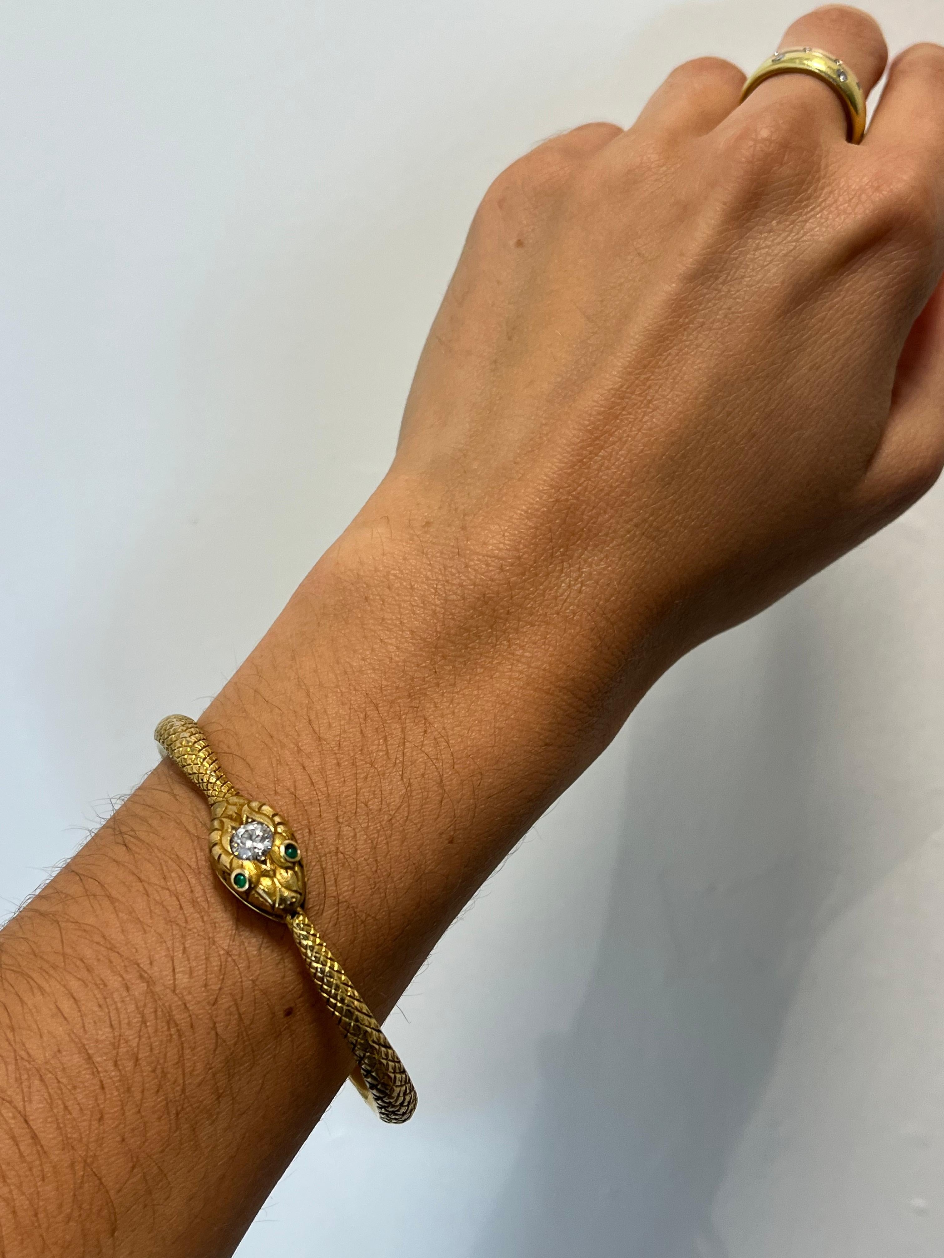Antique Snake Bangle Bracelet – 14K Yellow Gold, 0.70ct Diamond, Emeralds, c1900 For Sale 5