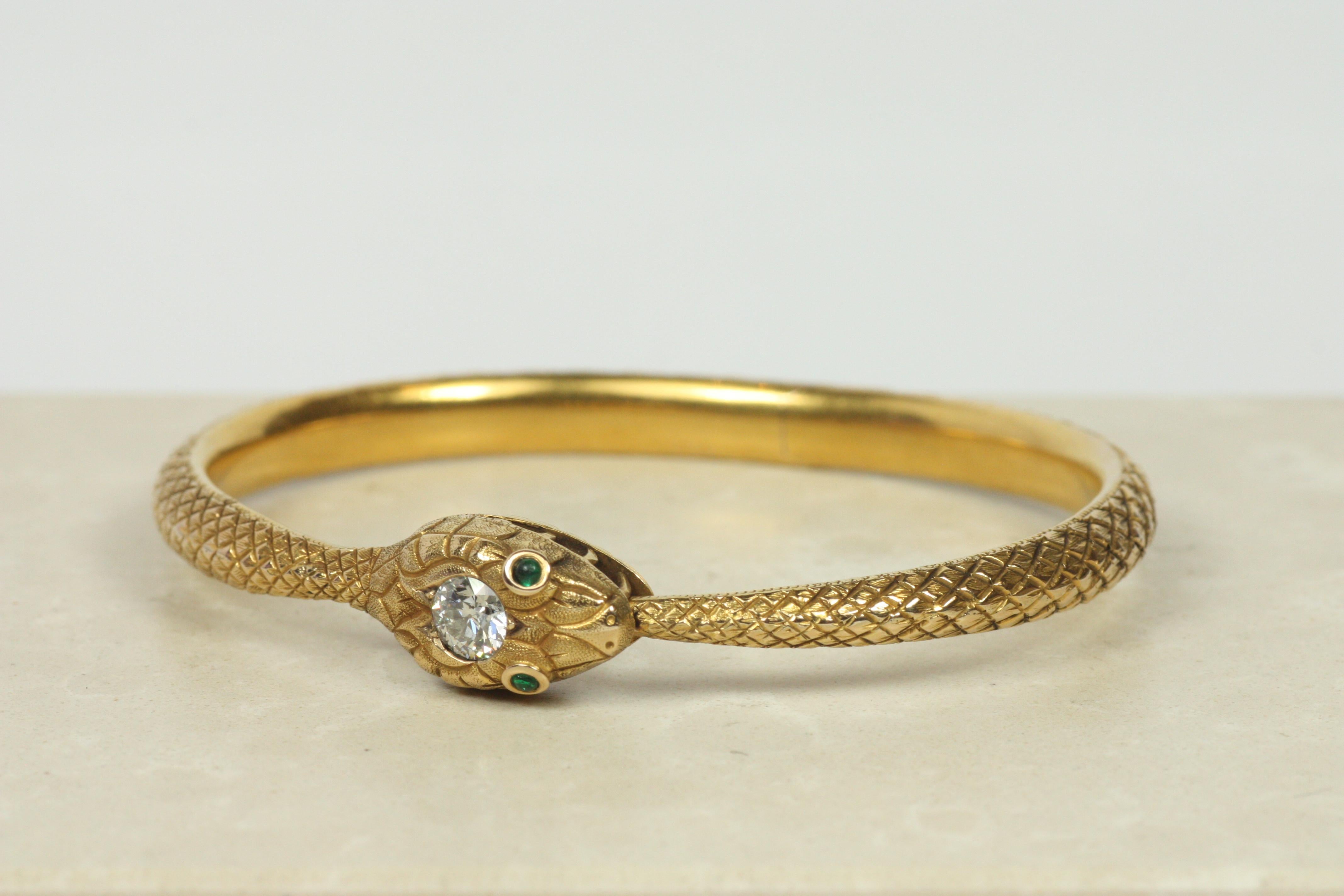 Antique Snake Bangle Bracelet – 14K Yellow Gold, 0.70ct Diamond, Emeralds, c1900 In Good Condition For Sale In Santa Monica, CA