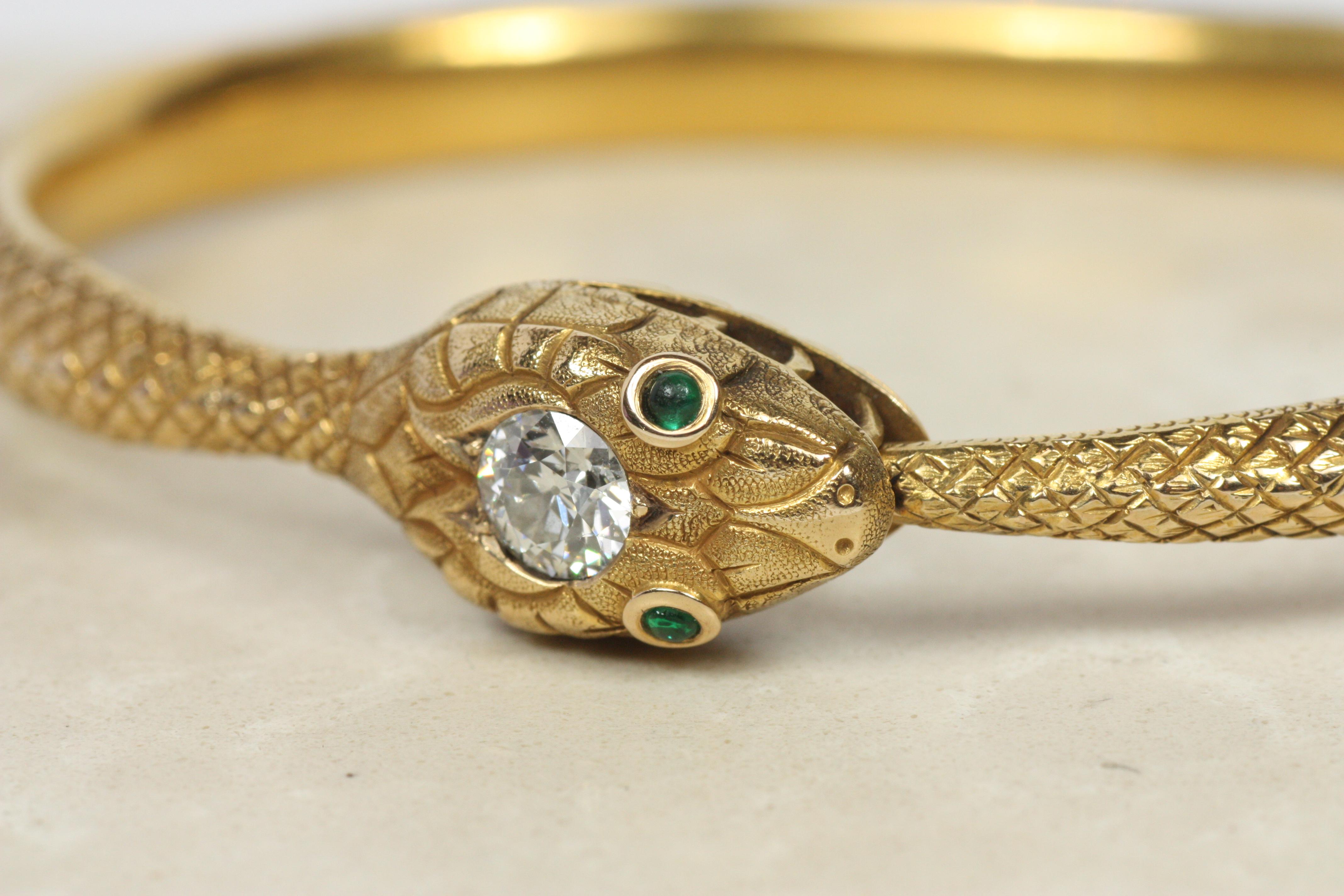 Women's or Men's Antique Snake Bangle Bracelet – 14K Yellow Gold, 0.70ct Diamond, Emeralds, c1900 For Sale
