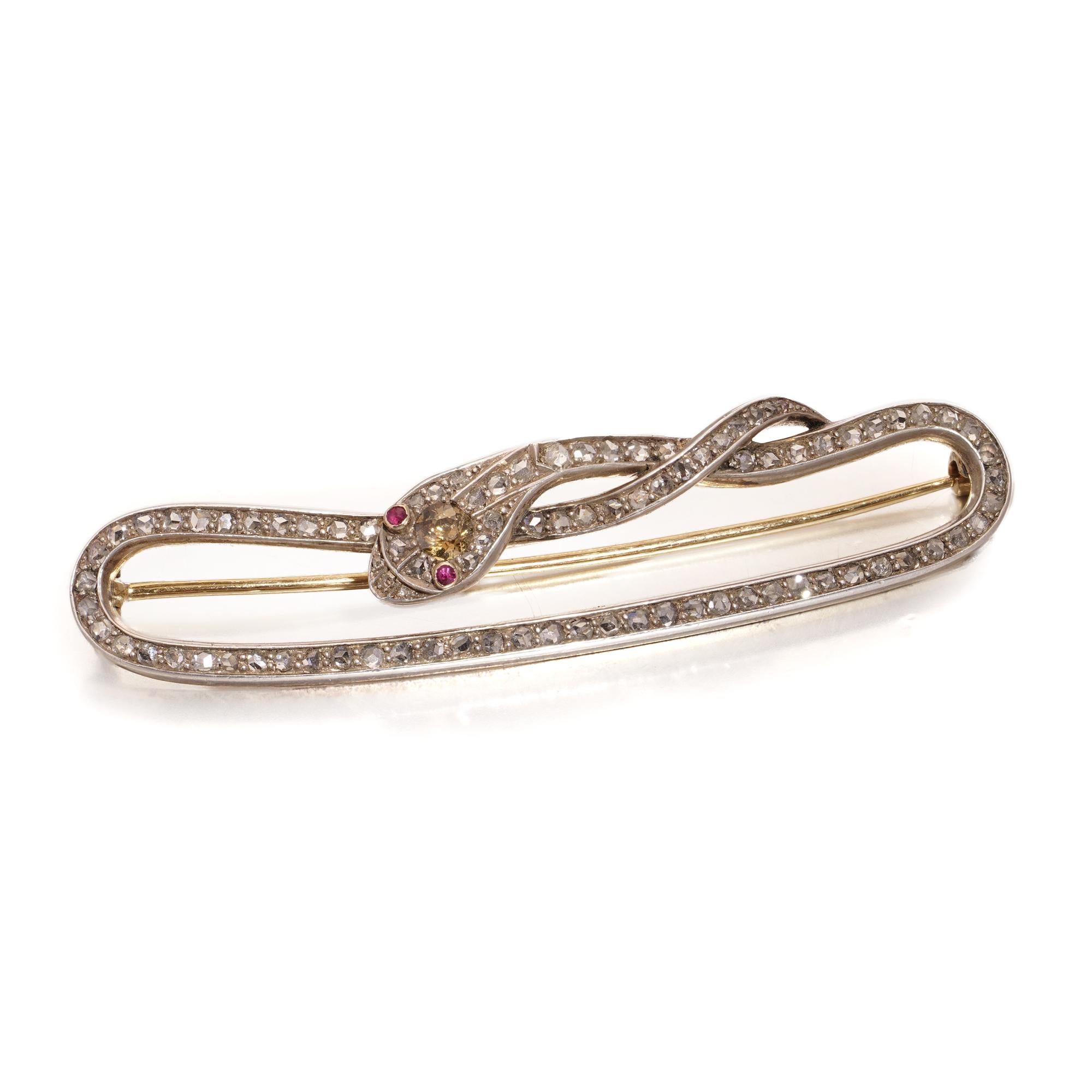 Antike Schlangenbrosche aus 14kt Gold, Platin und Silber mit Diamanten und Rubinen Damen im Angebot