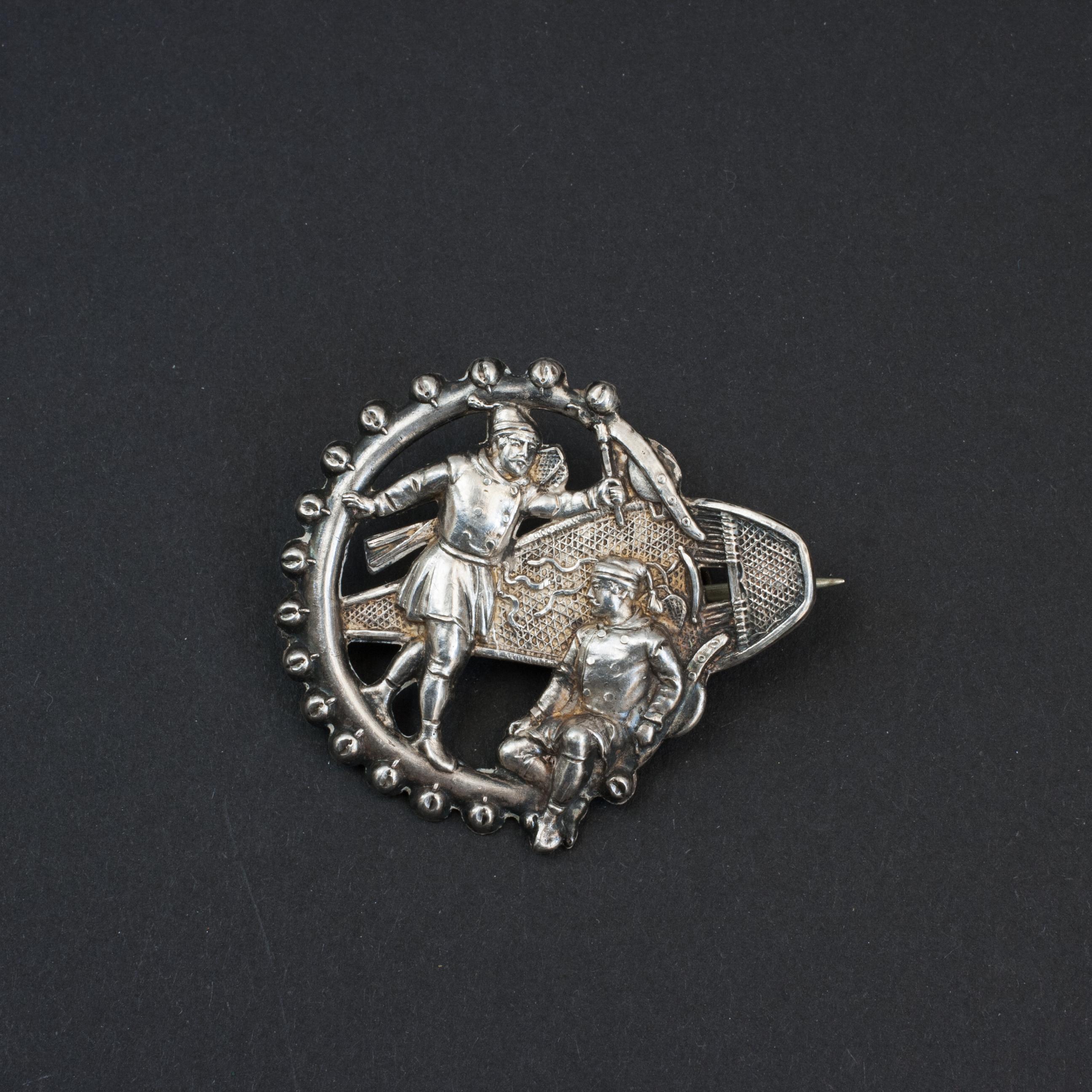 Sporting Art Antique Snowshoe Brooch Or Pin. Wintersport. For Sale