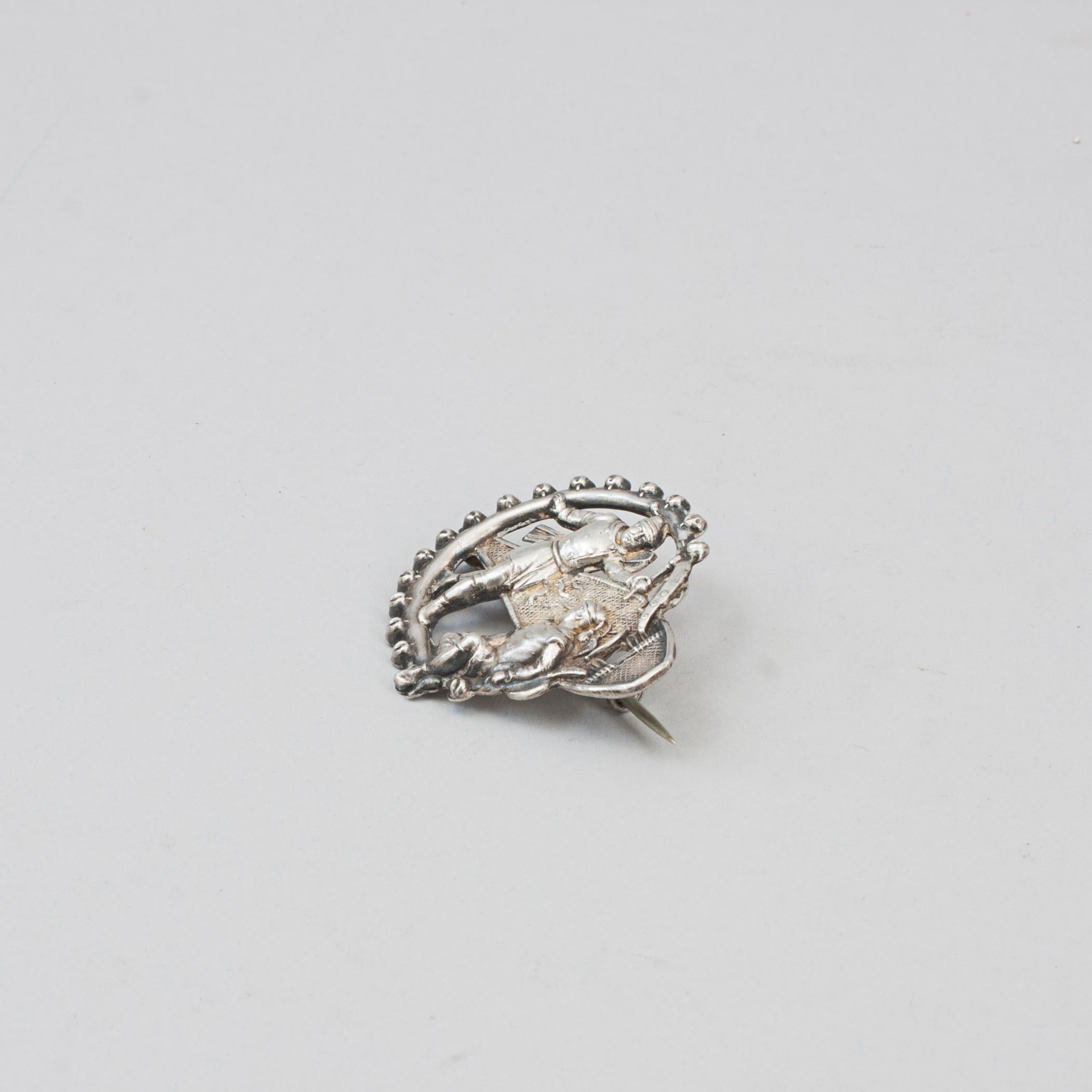 Antique Snowshoe Brooch Or Pin. Wintersport. In Good Condition For Sale In Oxfordshire, GB