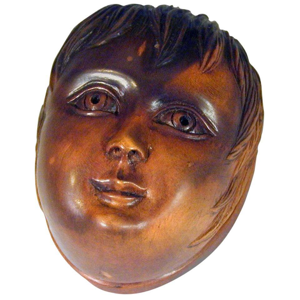Antike Schnupftabakdose mit einem Kopf eines Jungen im Angebot