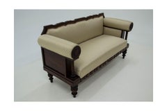 Antikes Sofa aus der Zeit um 1890
