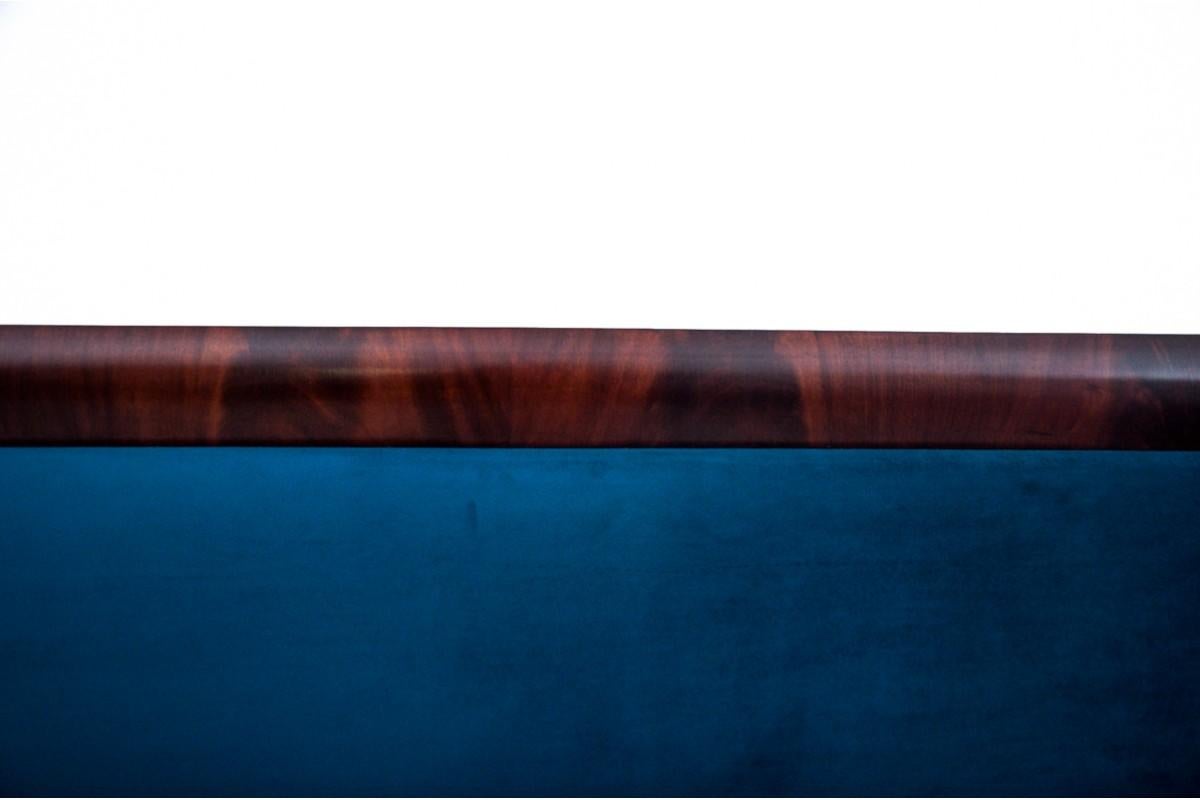 old fashion couches