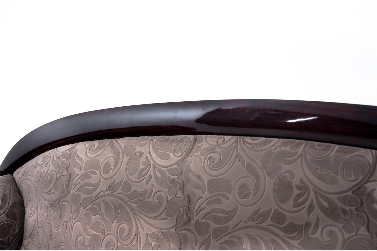 Antikes Sofa im Biedermeier, Nordeuropa, um 1840. im Angebot 4